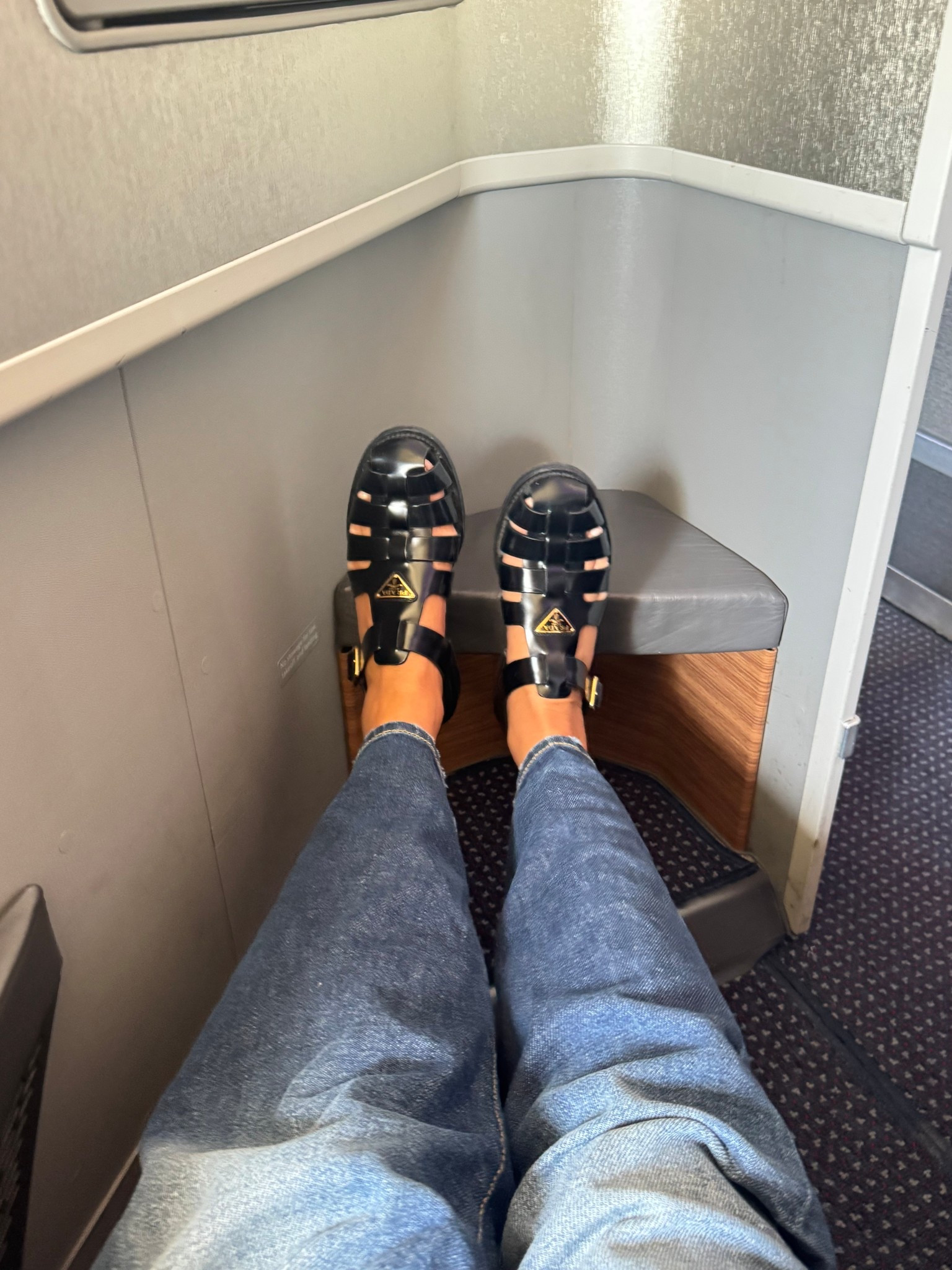 Shoes TTS and sublimely comfortable 
Jeans: 26 and equally so 

#LTKStyleTip #LTKCon #LTKShoeCrush