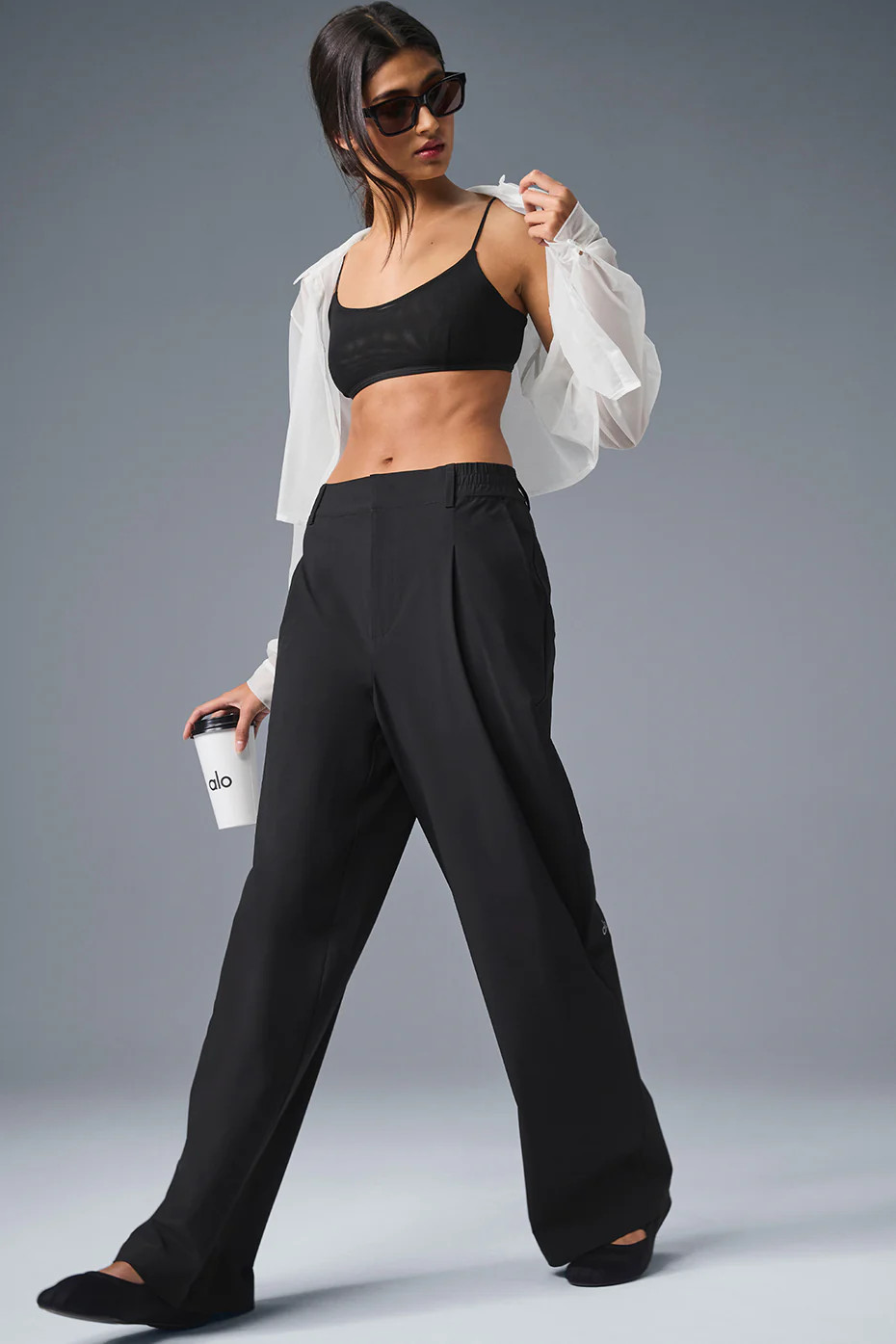 Alo YogaÂ® | High-Waist Pursuit Trouser (Regular) in Black, Size: 2XS | Alo Yoga (US)