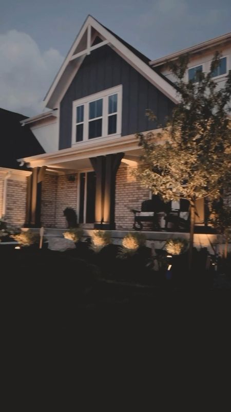These outdoor solar lights give such a sexy curb appeal✨

Amazon Finds | Solar Lights | Outdoor Finds

#LTKVideo #LTKHome