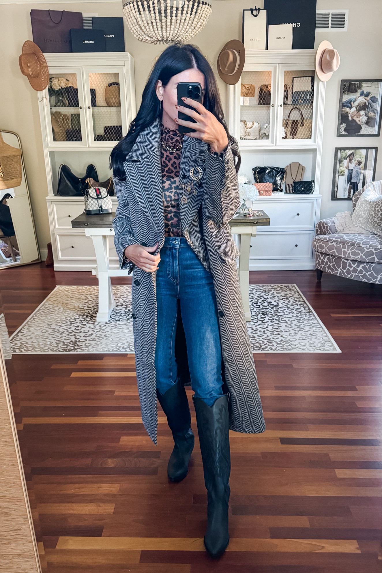 
These @freepeople styles are perfect to take you from fall into winter🍂🍂🍂Simply like this post and comment “Free People” and I’ll send all the details straight to your inbox👌🏼



#freepeoplepartner #freepeopletryon #fallstyle #freepeople
#broach #falloutfitideas #westernboots #overalls 

#LTKSeasonal #LTKStyleTip #LTKFindsUnder100