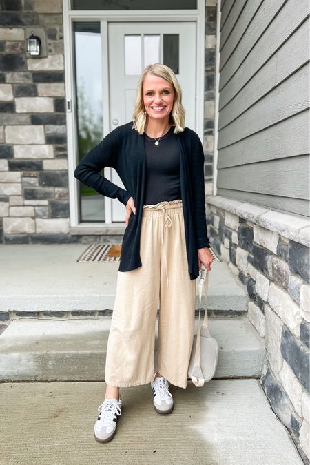 What I wore last week!
Top- small
Pants- small
Cardigan- old, linked similar 
Shoes- size down half sizee

#LTKstyletip #LTKSeasonal #LTKfindsunder100