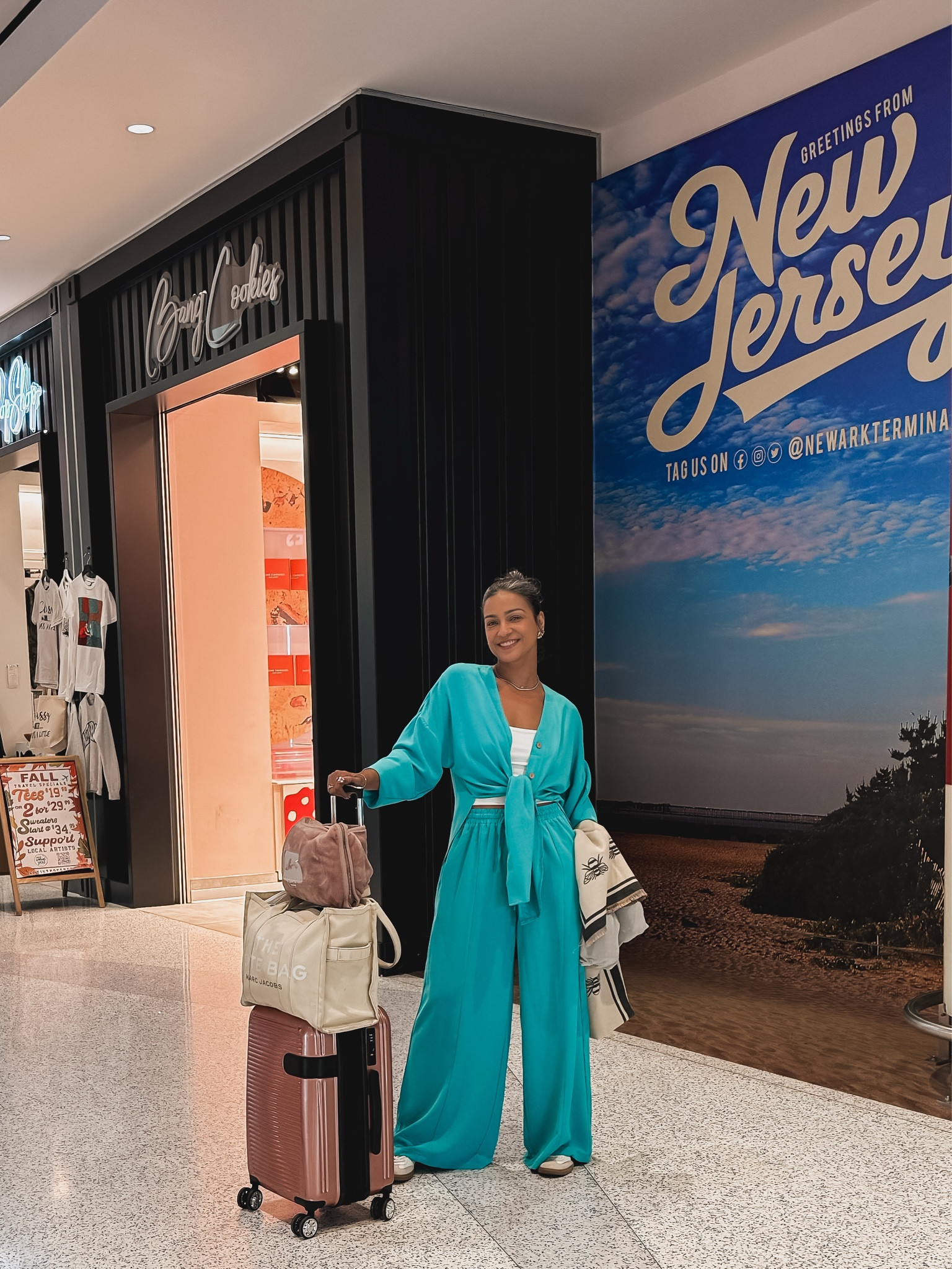 Travel Look! Ordered Size M

Andar comoda para viajar es esencial 

#LTKOver40 #LTKBeauty #LTKTravel