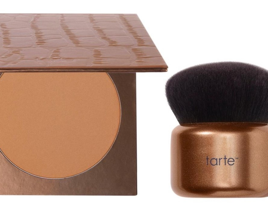 $32 waterbroof skin bronzer!! Perfect to cover those tan lines or whatever else you want to hide! Can use all over your body & face!
.
.
Beauty finds skin care tanning brush makeup face tarte cosmetics sale 

#LTKBeauty #LTKSaleAlert #LTKselfcare