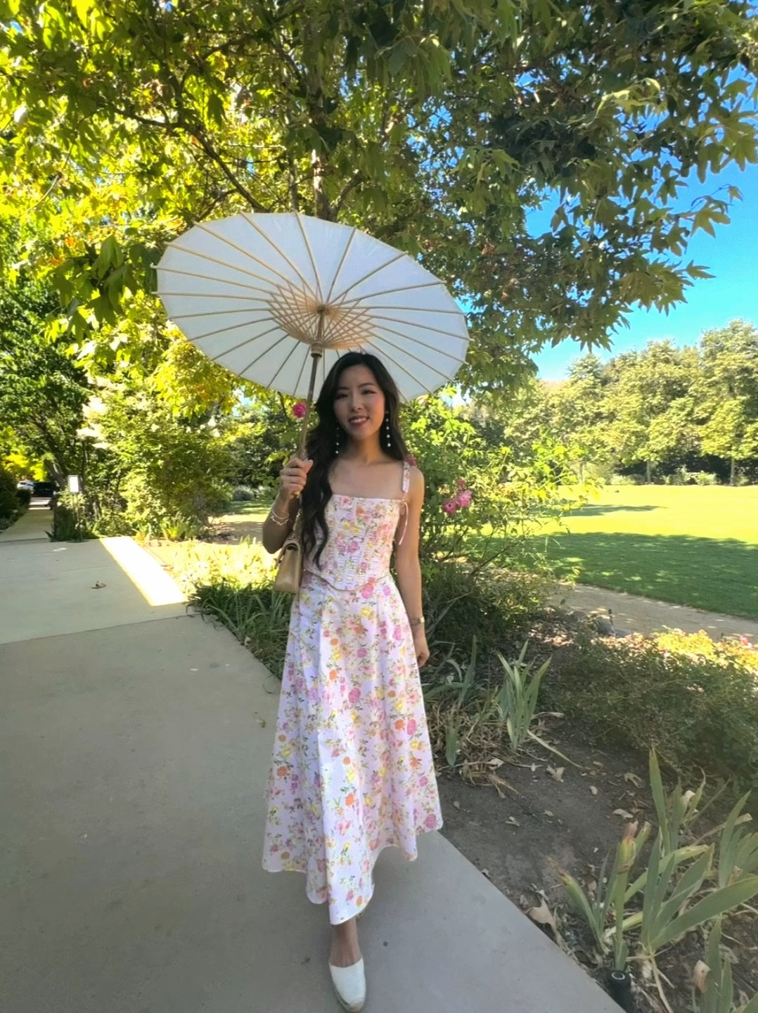 gorgeous wedding guest dress! wearing XS, but S would have been better 🤍
#weddingguestoutfit 
#houseofcb

#LTKWedding