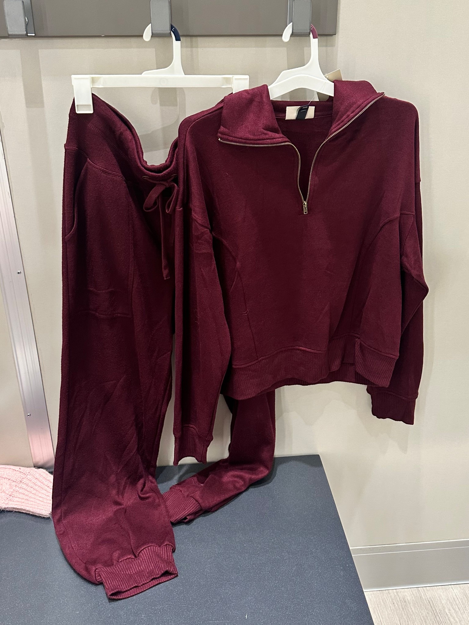 This lounge set is so buttery soft. I’m a plus size 18 & fit the 2x top but L in the pants. Perfect gift for the holidays.



Comment “lounge” to get the 🔗 or check my LTK



#loungewear #casualwear #loungeset #sweatsuit #plussizestyle #plussizecomfort #cozyfinds #cozyputfit

#LTKTravel #LTKPlusSize