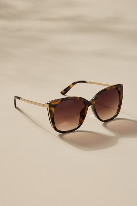 Tammie Oversized Cat Eye Sunglasses | Francesca's