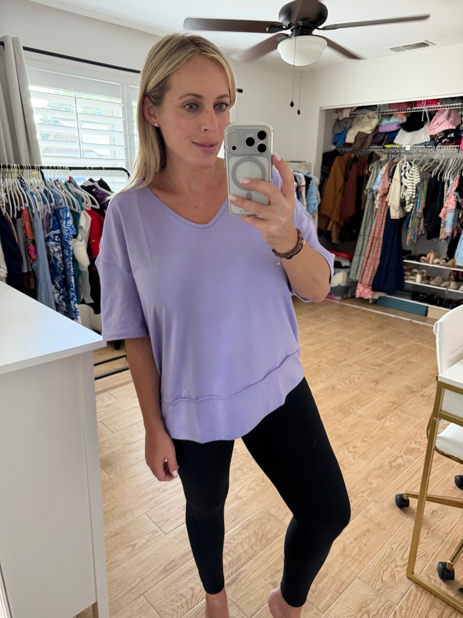 Leggings outfit. V neck t-shirt. 24 weeks pregnant

#LTKBump #LTKMidsize #LTKootd