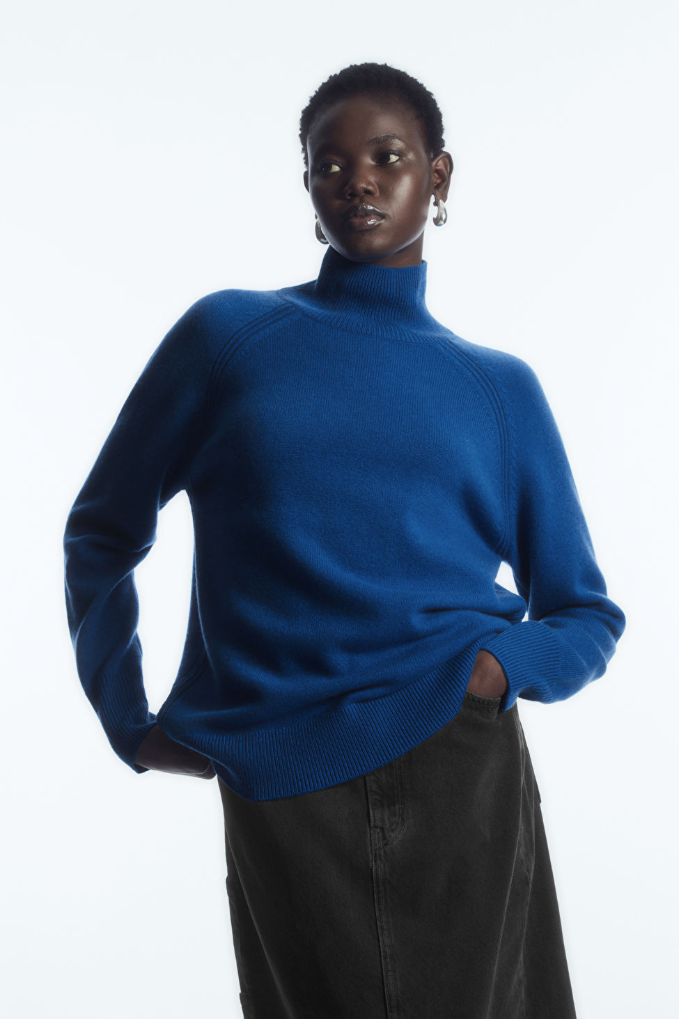 PURE CASHMERE TURTLENECK JUMPER - BLUE - COS | COS (EU)