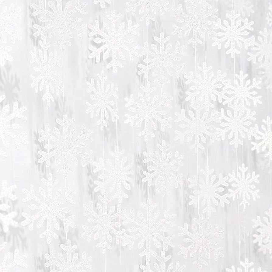 Snowflake-Snow White Christmas Party-Decoration Garland - 52ft Frozen Winter Wonderland Ornaments... | Amazon (US)