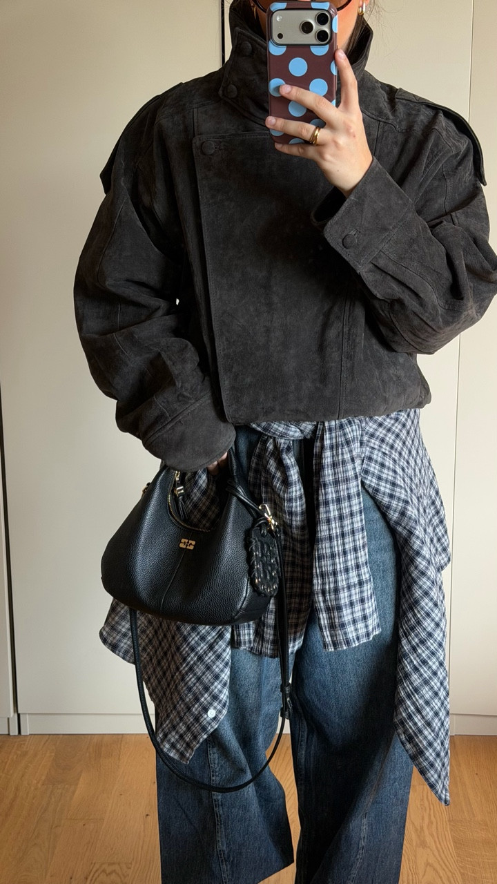 Suede leather jackets all 2026, please! 😮‍💨🌟🍒🤌🏼

#coolgirloutfitidea #coolgirl2026 #viralzarasuedejacket #suedejacket #springoutfit