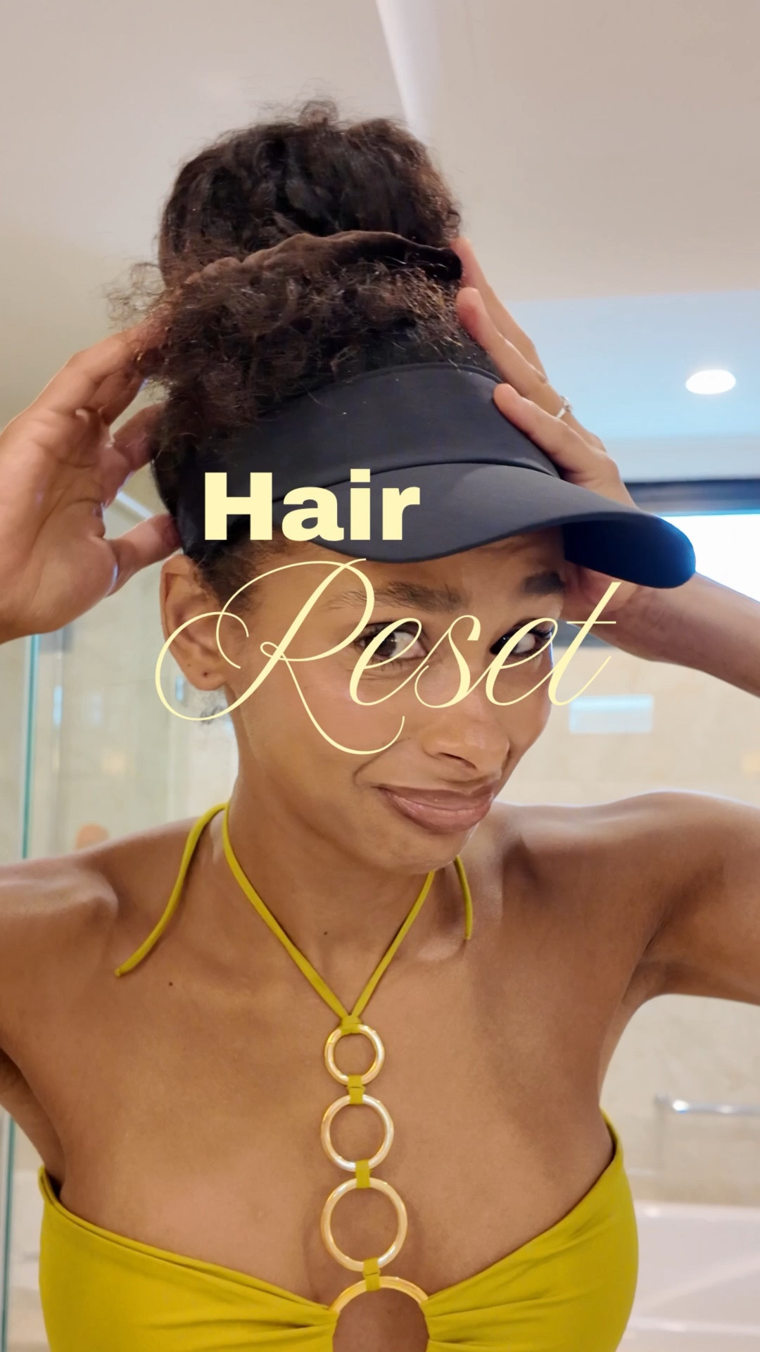 One week of sun, salt, chlorine and lots of hairstyles made  my hair go through a lot. This is what i did on the last day of our vacation...

@cantubeauty shampoo cleanse
@asiamnaturally restore mask pack (20minutes)
@siennanaturals leave in conditioner
@camillerosenaturals curling gel
@bouncecurl volume brush
@curlsmith_official hair dryer with super large diffuser
@miseenscene.official hair serum (argan oil)

#curlynaturalhair #curlygirlmethod 
