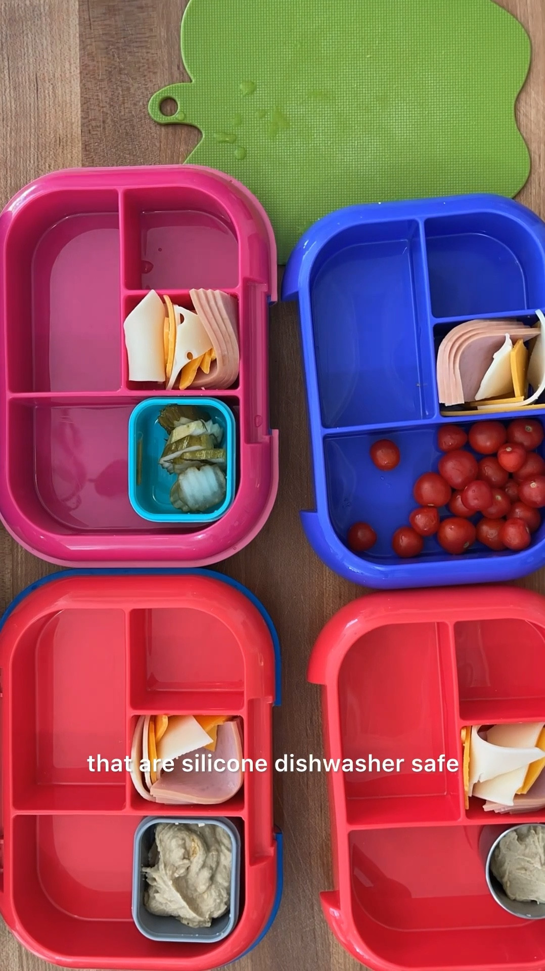 My kids are back in school, and with the same bento lunchboxes for the third year! 💪🏽These bento boxes come with a 2 year warranty and are going to last well beyond that. The @bentgo chill box is well worth it because they come with a built in ice pack to keep food chilled until lunch time. 

Last year, I got a set of spare covered lunch trays to save myself time. Meal prep is easier when you can pack an extra set of lunches at the same time, to be saved for the next day! 

This year I added silicone sauce containers to help keep wet and dry ingredients separated within the lunchbox. 