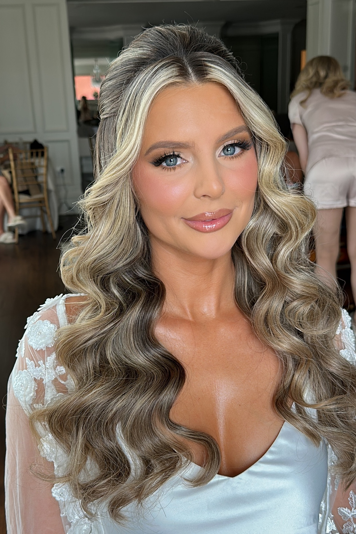 This viral makeup look for my bride 🎀🩰🌸 PRODUCT SHADES LISTED HERE 👇🏼
Foundation shades: Y365 +  golden tan 
Eyeshadow: uninterrupted 
Blushes: rose quarts + glassy pomelo
Lip: nude truffle liner + taupe gloss


#LTKWedding #LTKStyleTip #LTKBeauty