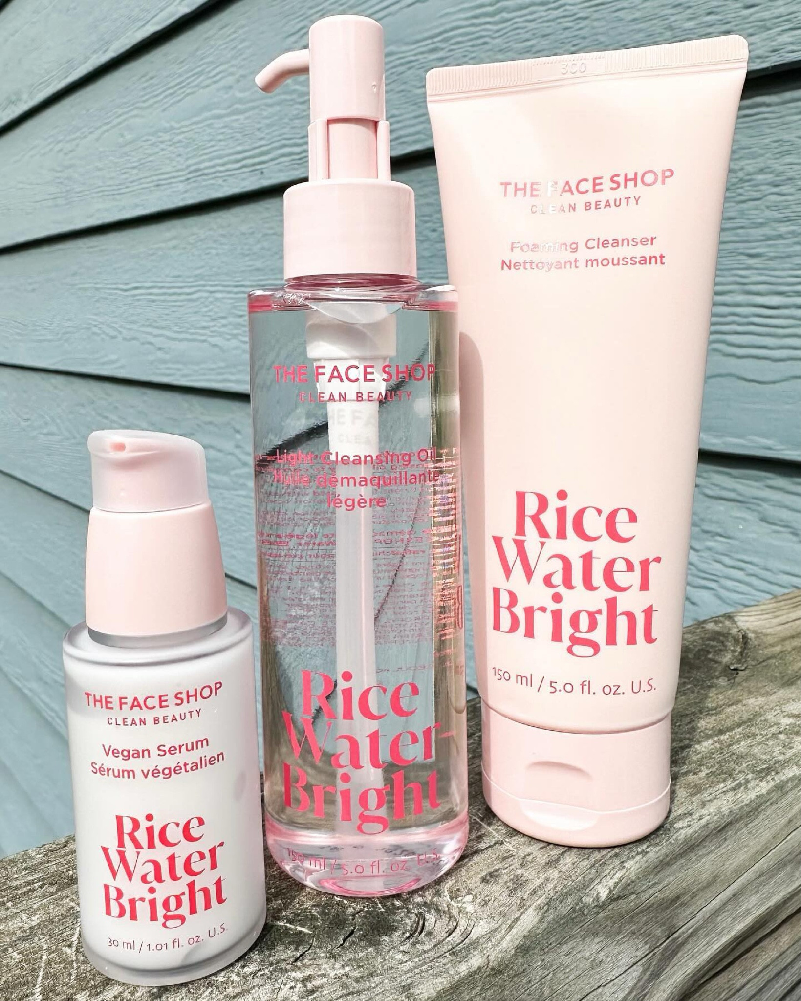 🌾𝗧𝗛𝗘 𝗙𝗔𝗖𝗘 𝗦𝗛𝗢𝗣𝗦 𝗖𝗟𝗘𝗔𝗡 𝗕𝗘𝗔𝗨𝗧𝗬 
  𝗥𝗜𝗖𝗘 𝗪𝗔𝗧𝗘𝗥 𝗕𝗥𝗜𝗚𝗛𝗧
The face shop foaming cleanser is my favorite. It has thick creamy texture which lathers up well. It cleansed skin without causing excessive dryness.
Vegan serum is lightweight and hydrating.It absorbs well into skin and brightens giving glow to your face.
Light Cleansing Oil easily removes and cleanse makeup and dirt. It makes your skin feel smooth and clean.
 Giftedbythefaceshop
.
.

.
.
.
#thefaceshop #skincarecommunity #serum #cleanse #oil #cleanser #skinroutine #healthyskinjourney #skincareroutines #routine #insta #daily

#LTKGiftGuide #LTKBeauty #LTKHoliday