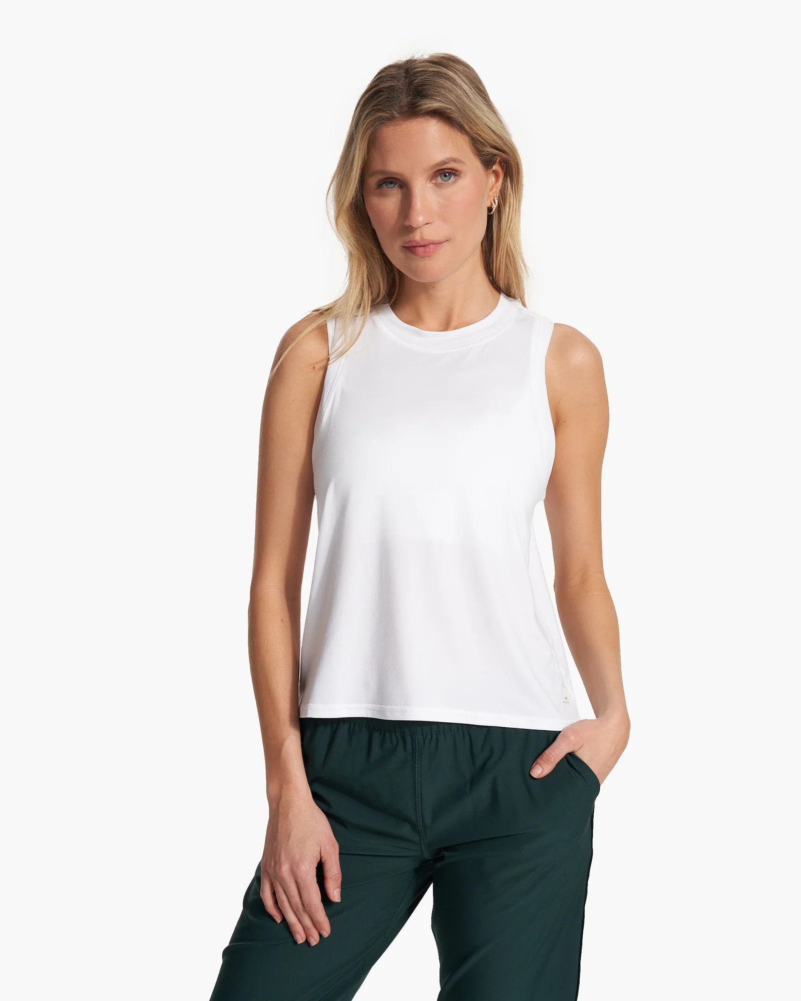 Feather Crop Tank | Vuori Clothing (US & Canada)