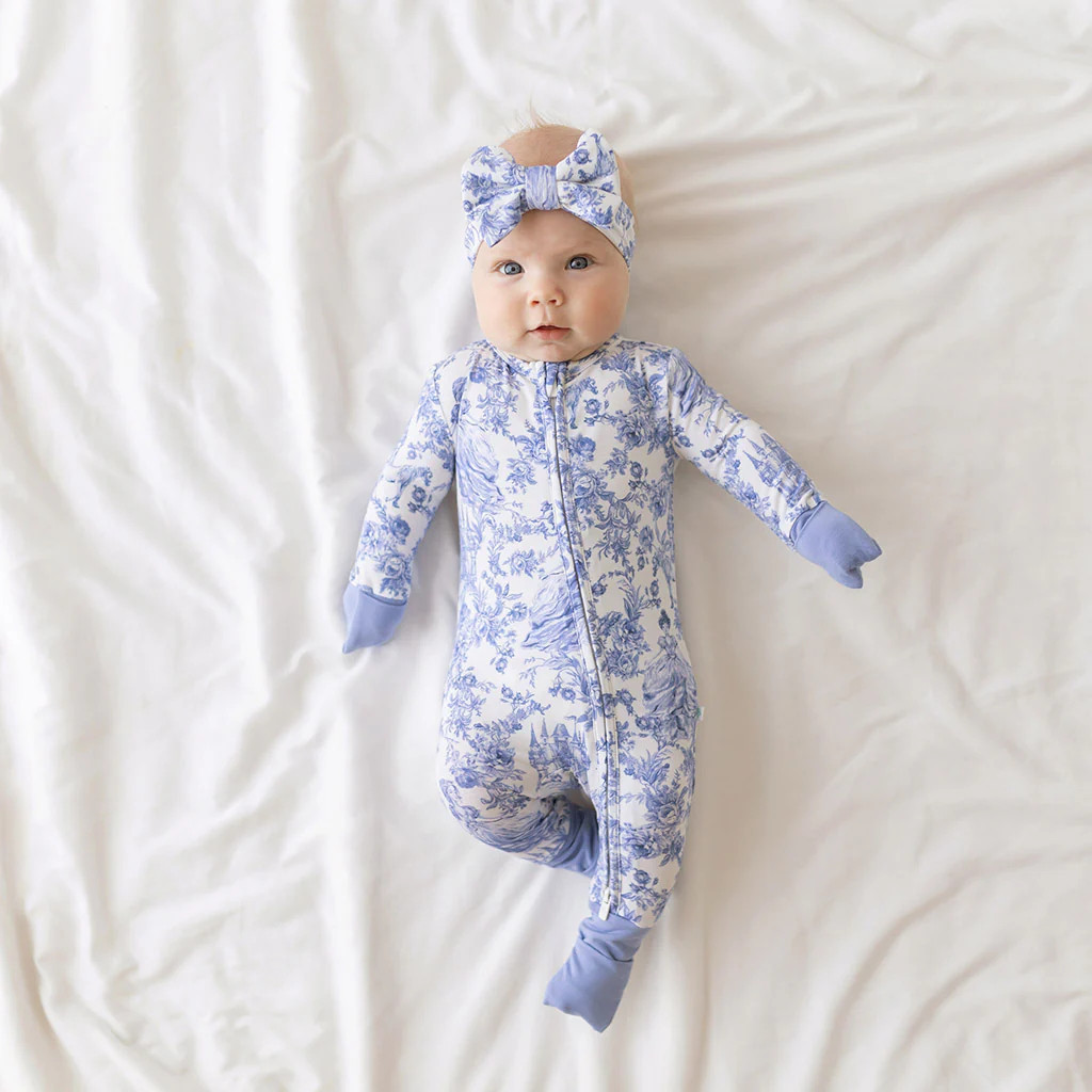 Whimsy Blue Baby Convertible Sleeper | Briar | Posh Peanut