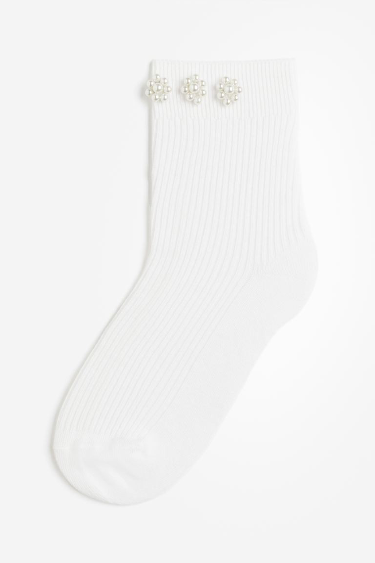 Chaussettes ornementées en maille côtelée - Blanc - FEMME | H&M FR | H&M (FR, IT, ES, PT, BE)