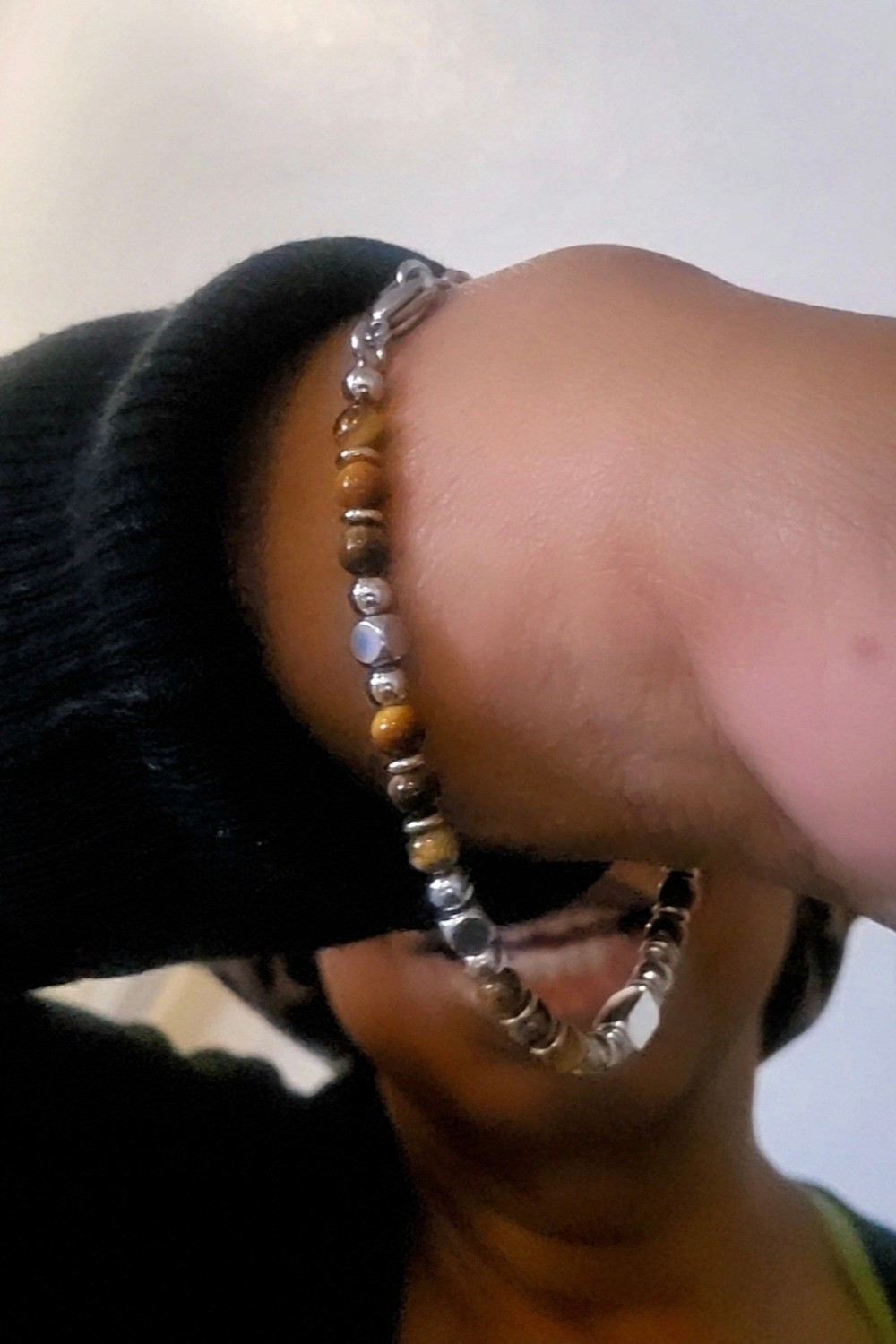 I mostly wear silver jewelry, so I wasn’t expect to like this tiger eye bracelet as much as I do 🤎✨Lightweight, stainless steel, and easy to wear every day.Linked in the reel if you want details.

#LTKOver40 #LTKBeauty