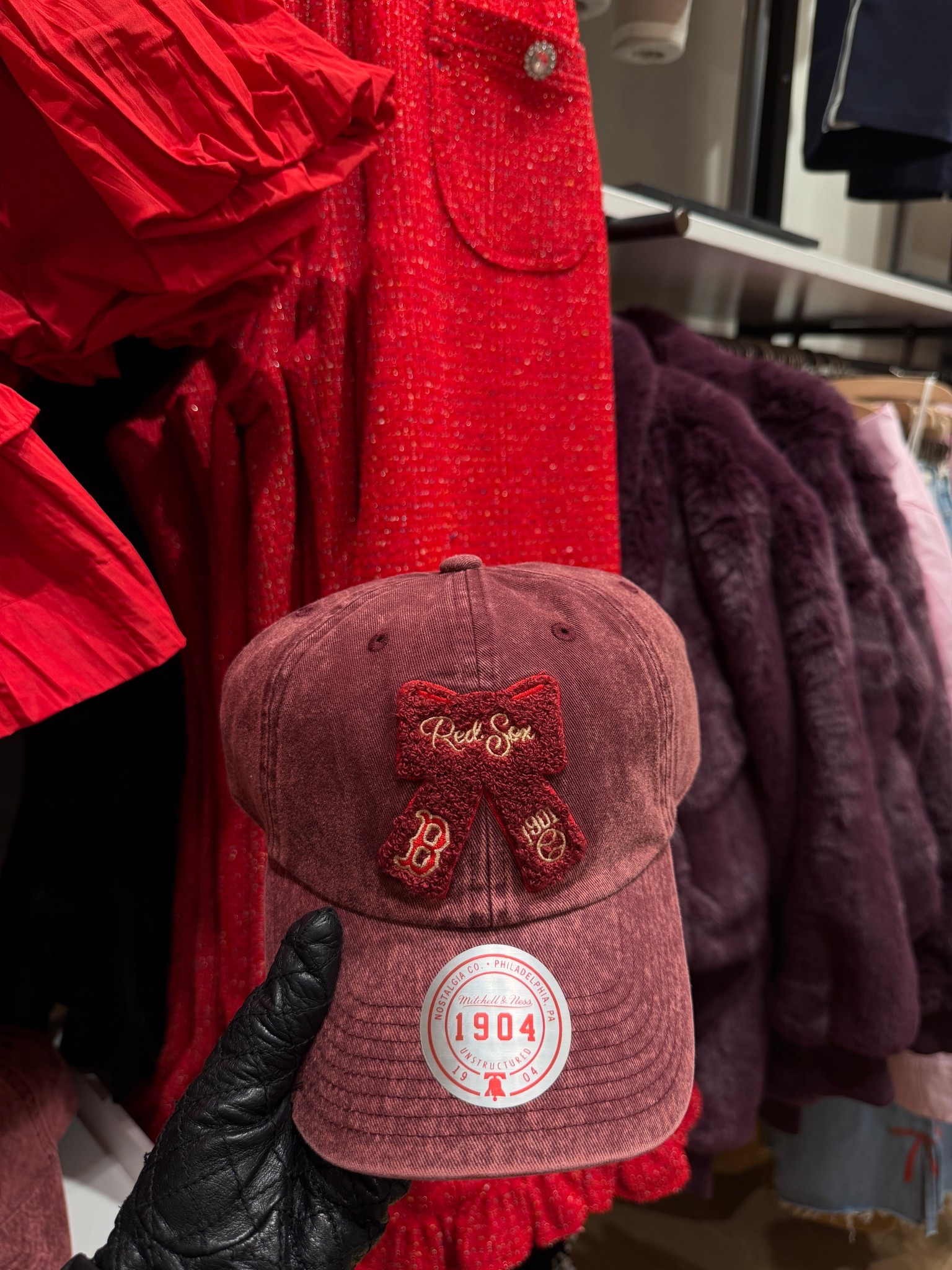 bucket list red sox cap

#LTKootd #LTKFindsUnder100 #LTKGiftGuide