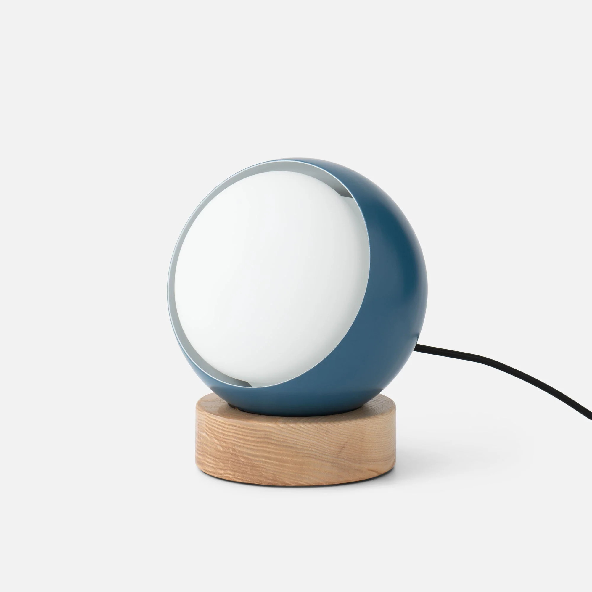 Iris 2.0 Table Lamp | Schoolhouse