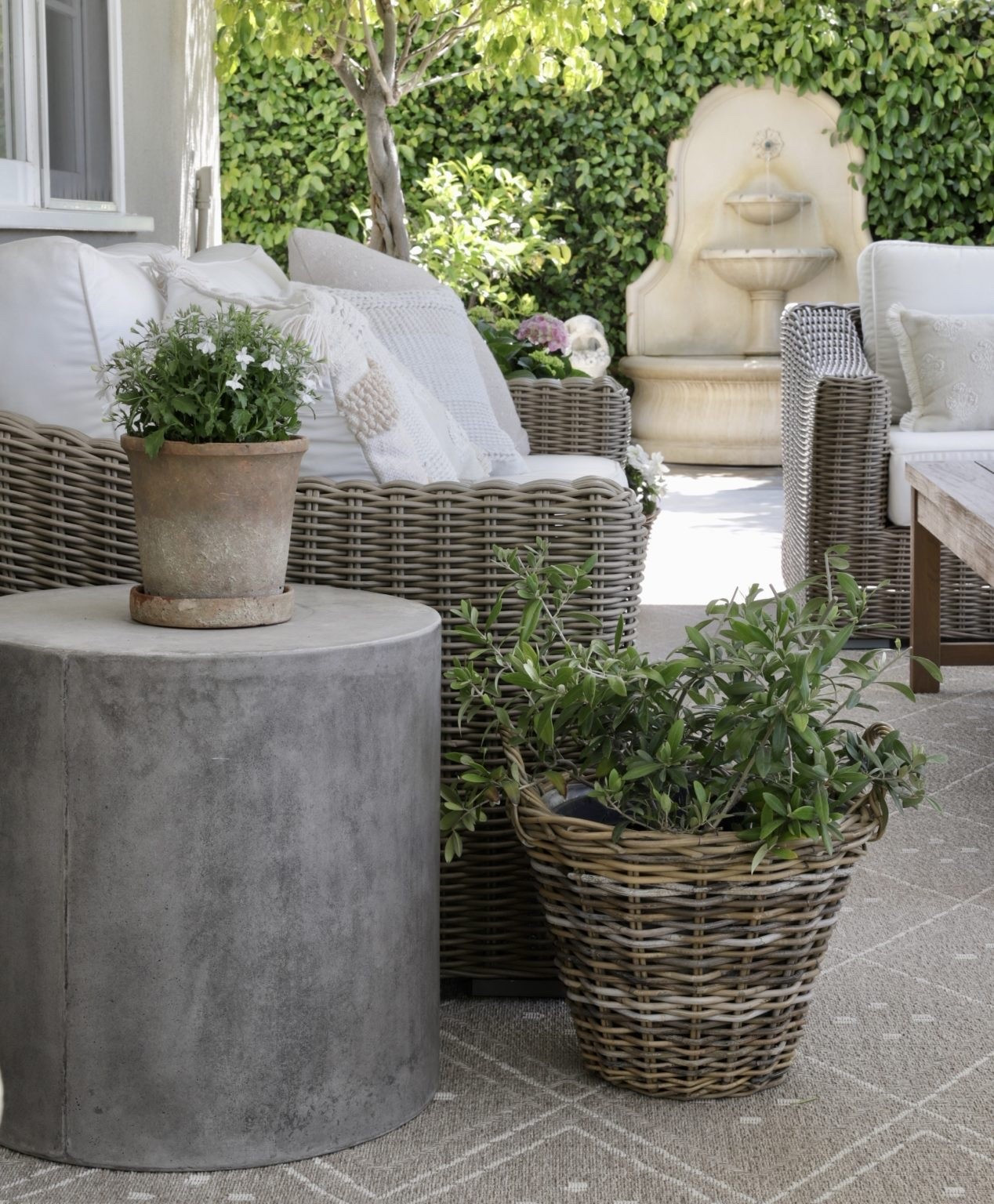 Fave basket planters! Love this look 

Home decor, outdoor decor, patio decor

#LTKHome #LTKSeasonal
