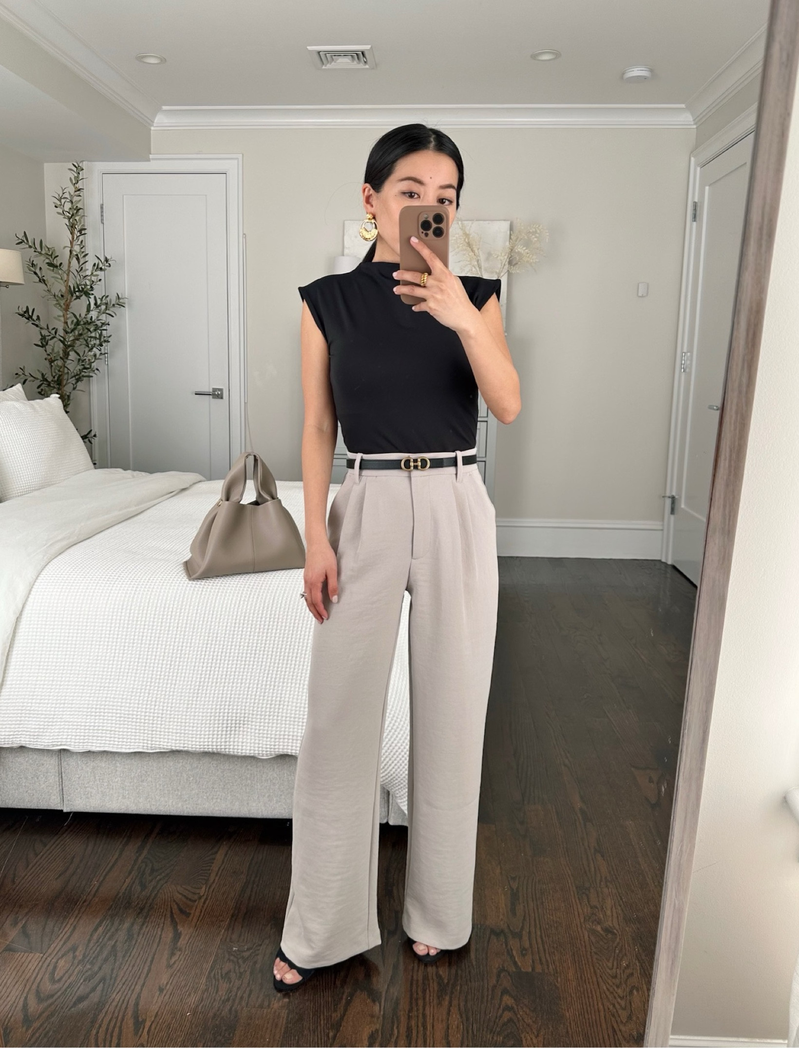 spring to summer workwear 

•AF crepe trousers in newest fully stocked color. wearing size 25 short (fits a little small, like a 00 petite with no waist gap). Also linked two warm weather pant styles that fit really well on me in Short!

The crinkle cut are unique and super comfortable (I take xxs short) and the gauzy cover up pants are super cute as a swim cover up. I would take Xs Short in those for a looser fit that still works with flats or barefooted.
•Ann Taylor top xxs
•Sam Edelman block heel sandals 5.5
•Sezane earrings

Unfortunately these accessories can’t be linked: Polene bag, Edited Pieces belt xxs (avail on EditedPieces.com)

petite work outfit // black mockneck + crepe trousers 



#petite

#LTKunder100 #LTKworkwear