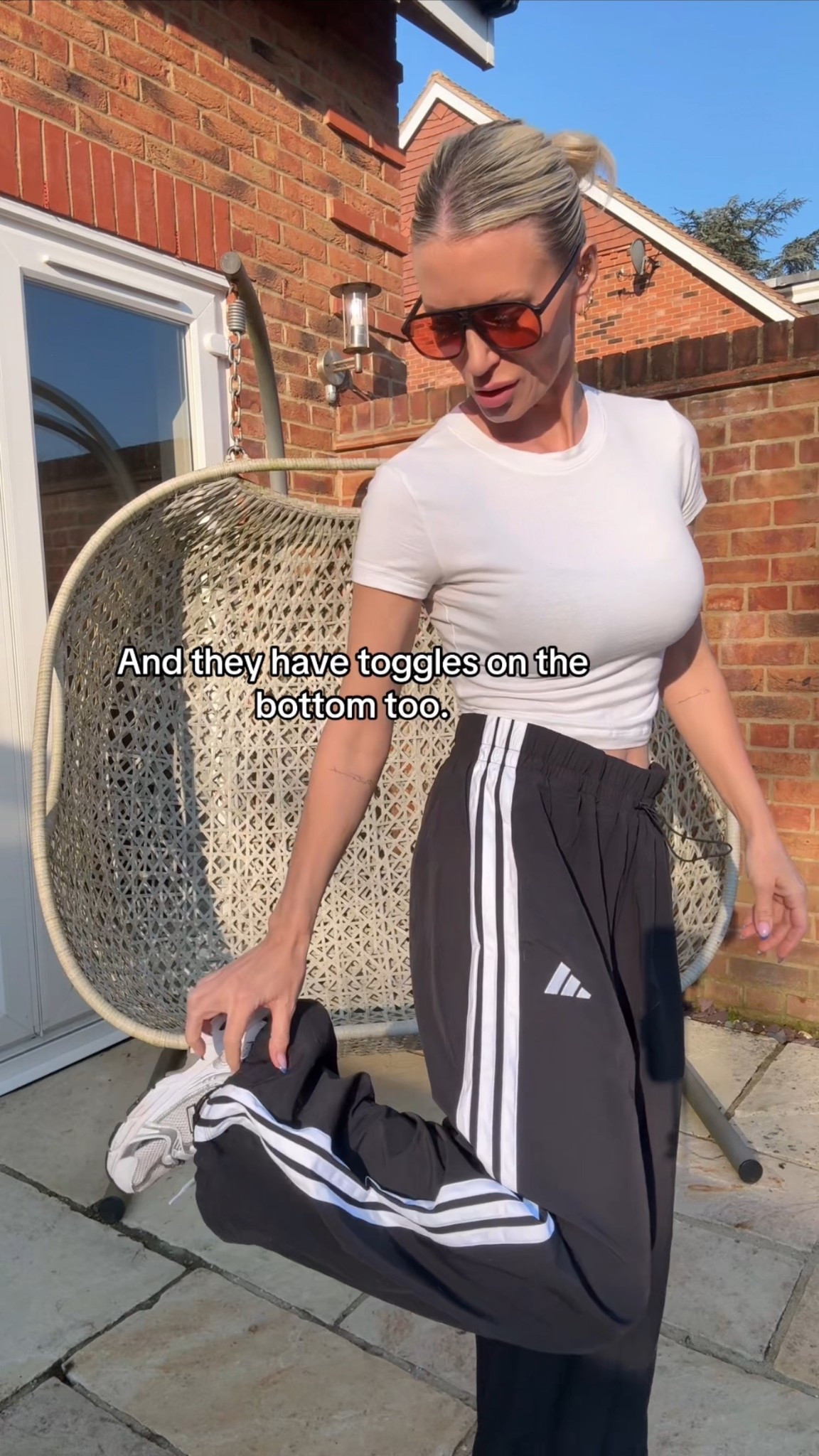 Love these super baggy adidas trousers 🤍🖤🤍🖤 

#LTKpetite #LTKstyletip #LTKfitness