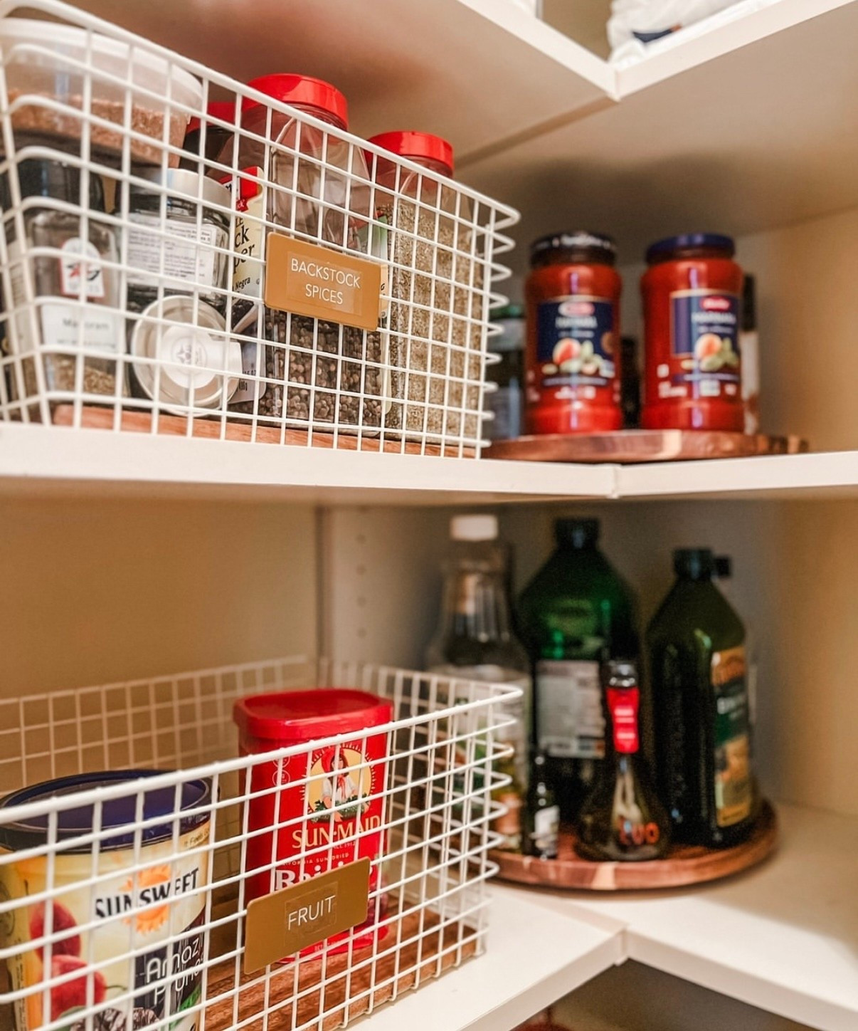 We can’t get enough of this pantry !!😍