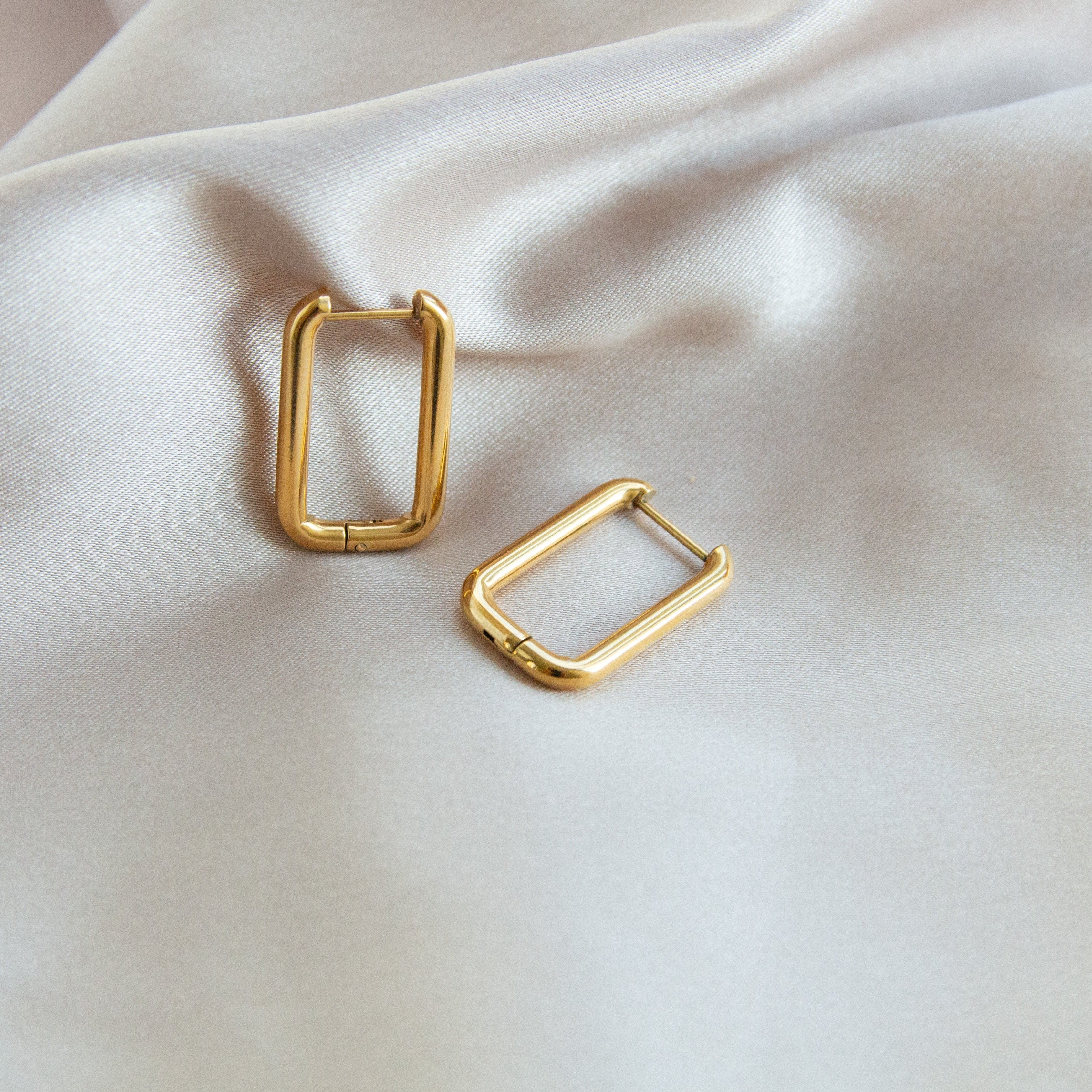 James Hoops | TrendingAbove