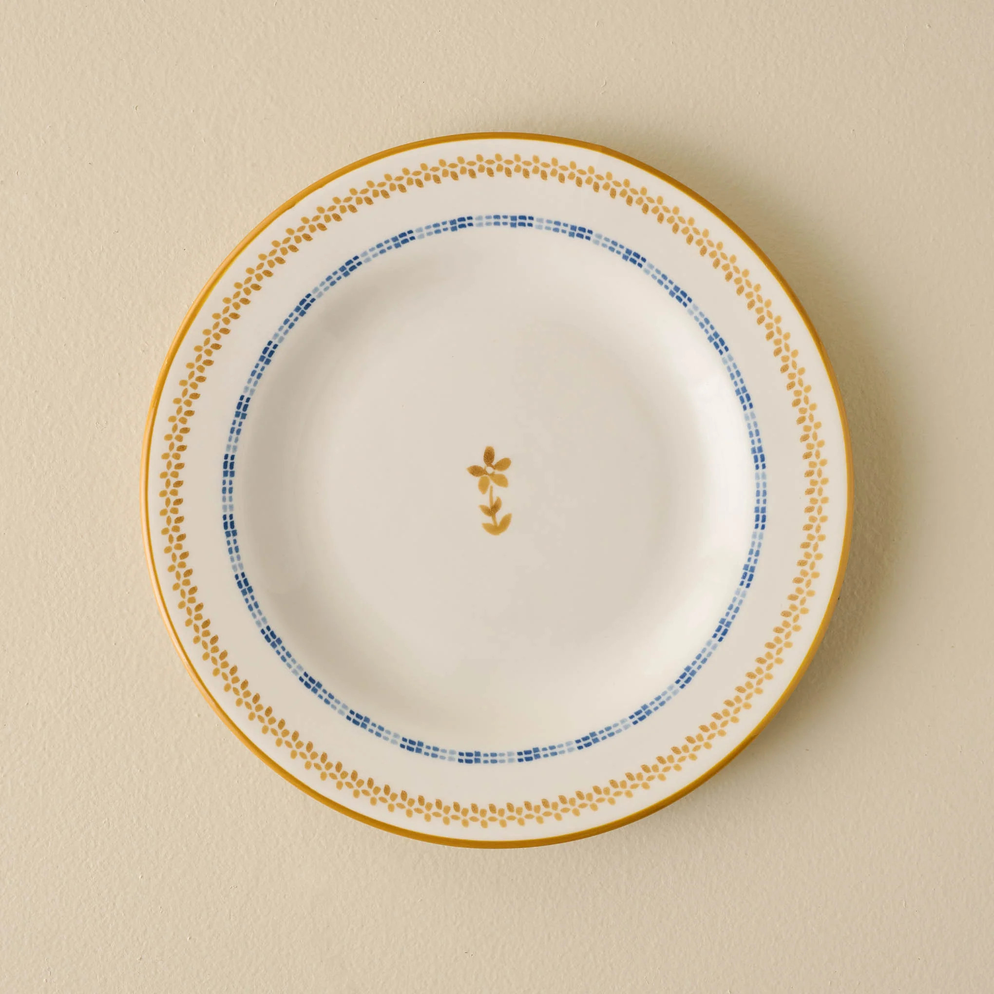 Luna Floral Salad Plate | Magnolia