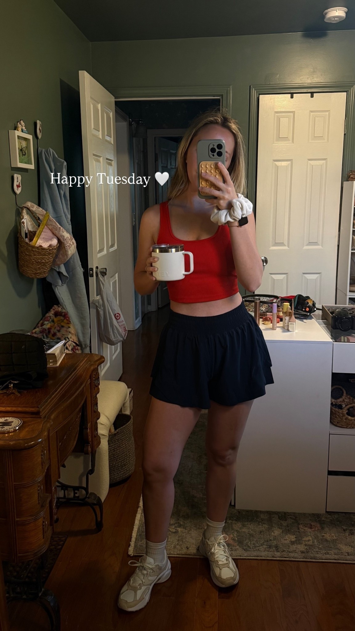 Happy Tuesday 🤍
Heading out for my upper body workout & interval run ! 

#LTKActive #LTKootd #LTKmorningroutine