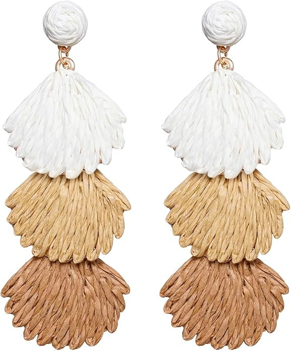 Raffia Dangle Earrings for Women - Boho Statement Rattan Drop Jewelry with Shell Design, Lightwei... | Amazon (US)