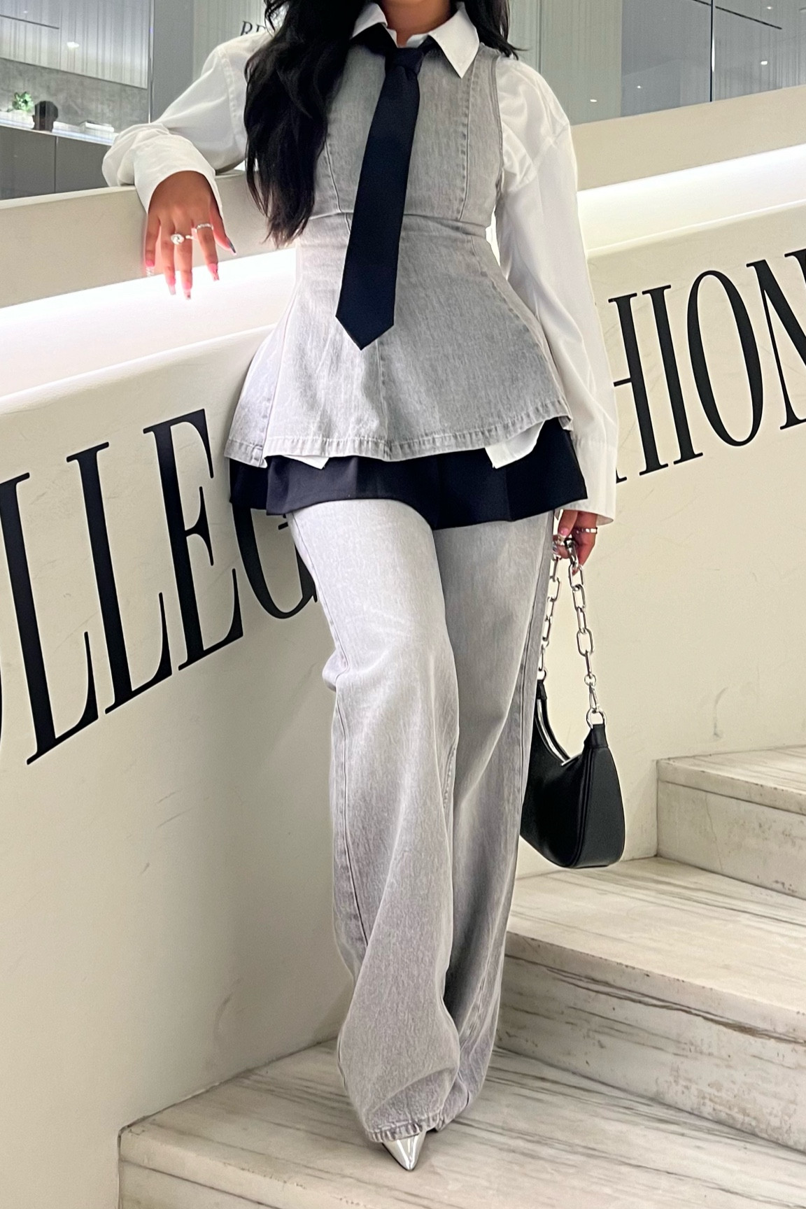 It’s giving “I have a business meeting & a cocktail party after” 

#LTKNYFW #LTKFallSale #LTKFindsUnder50