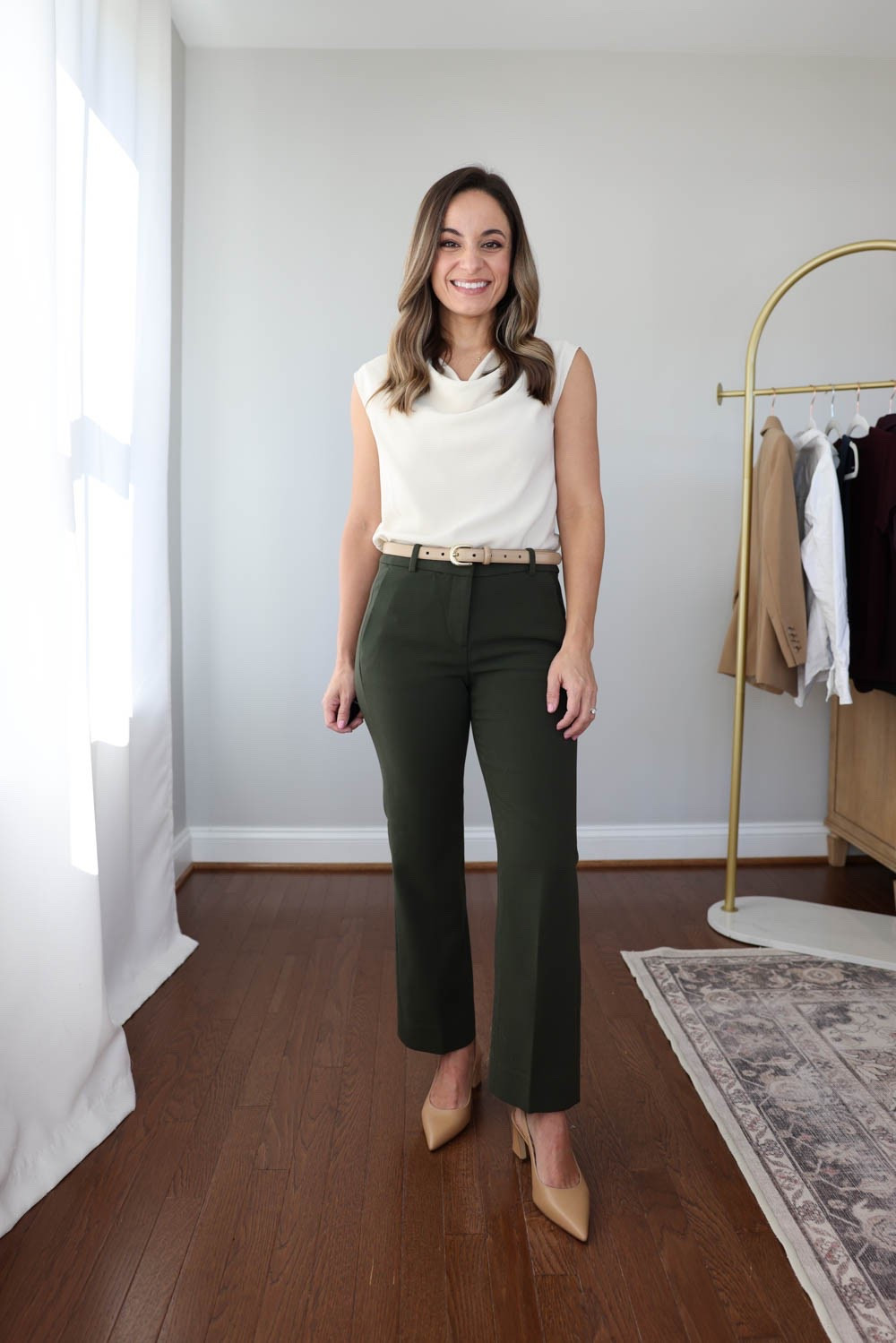 Mid rise pants for petites!

J.Crew Kaya Pants: petite 0 / 9.5” rise / 25.5” inseam / runs small across hips 

Top (Quince): xs 
Shoes (Sam Edelman) 
Belt (Quince): xs in mushroom 

For size comparison, I’m 4’10” 105lbs. My measurements are 32”, 24”, 36”. I typically wear petite xxs/00/24 and have a 25” ankle inseam and a 27.5-28” full length inseam.

#LTKPetite #LTKWorkwear