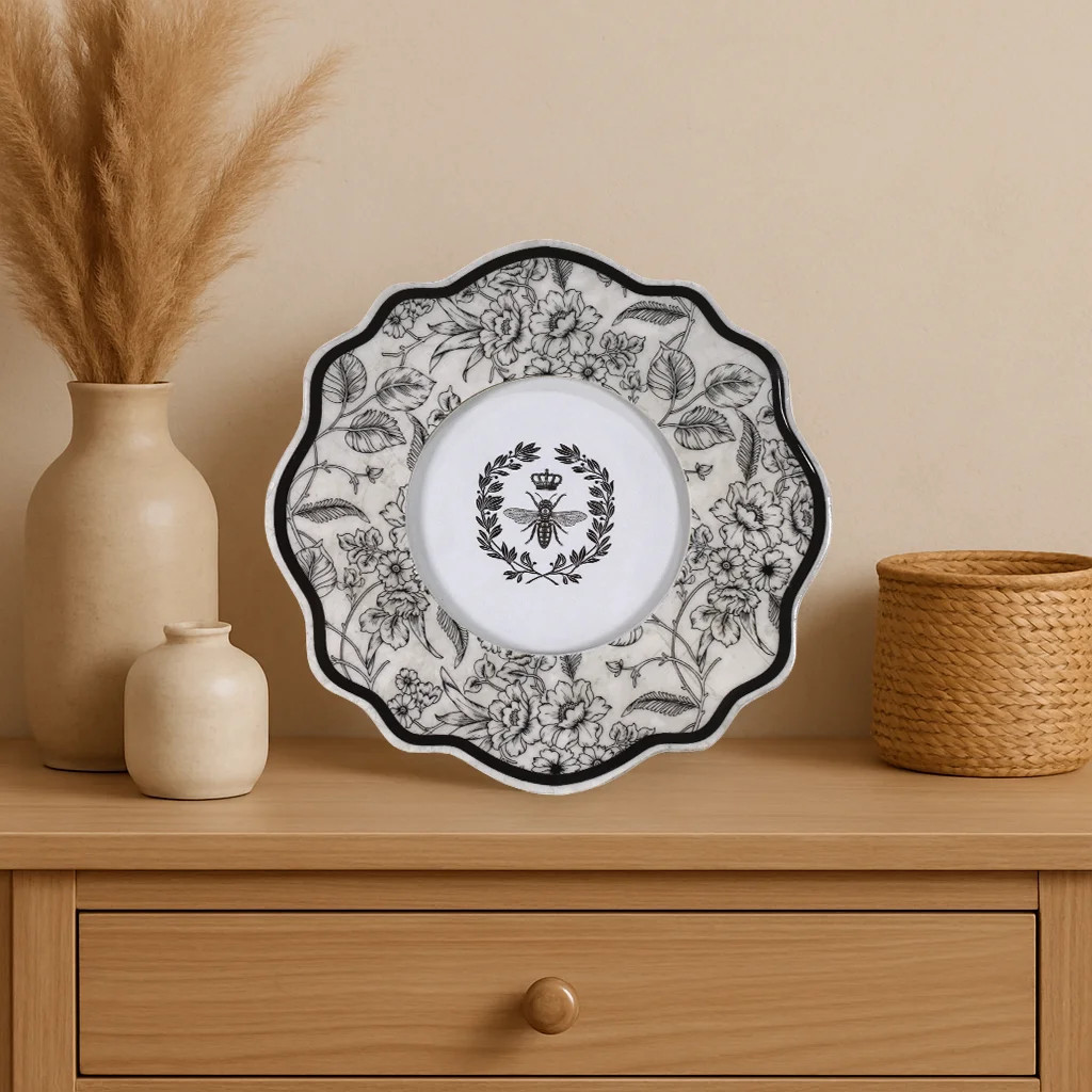 Crystal Art Gallery by Heather Myers 7" Round Scalloped Photo Frame – White & Black Toile with ... | Walmart (CA)