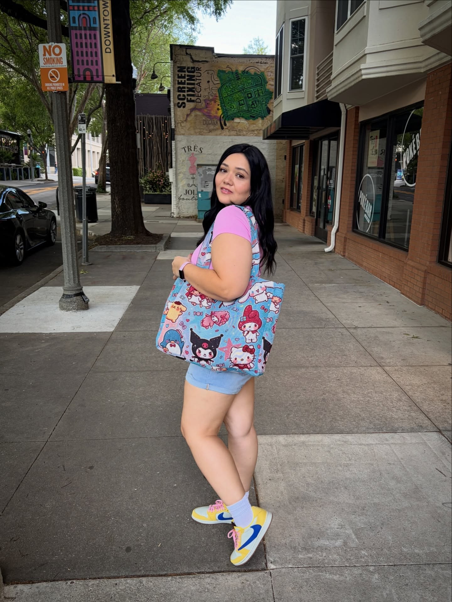 What’s in my bag? More Hello Kitties duh 😌💕