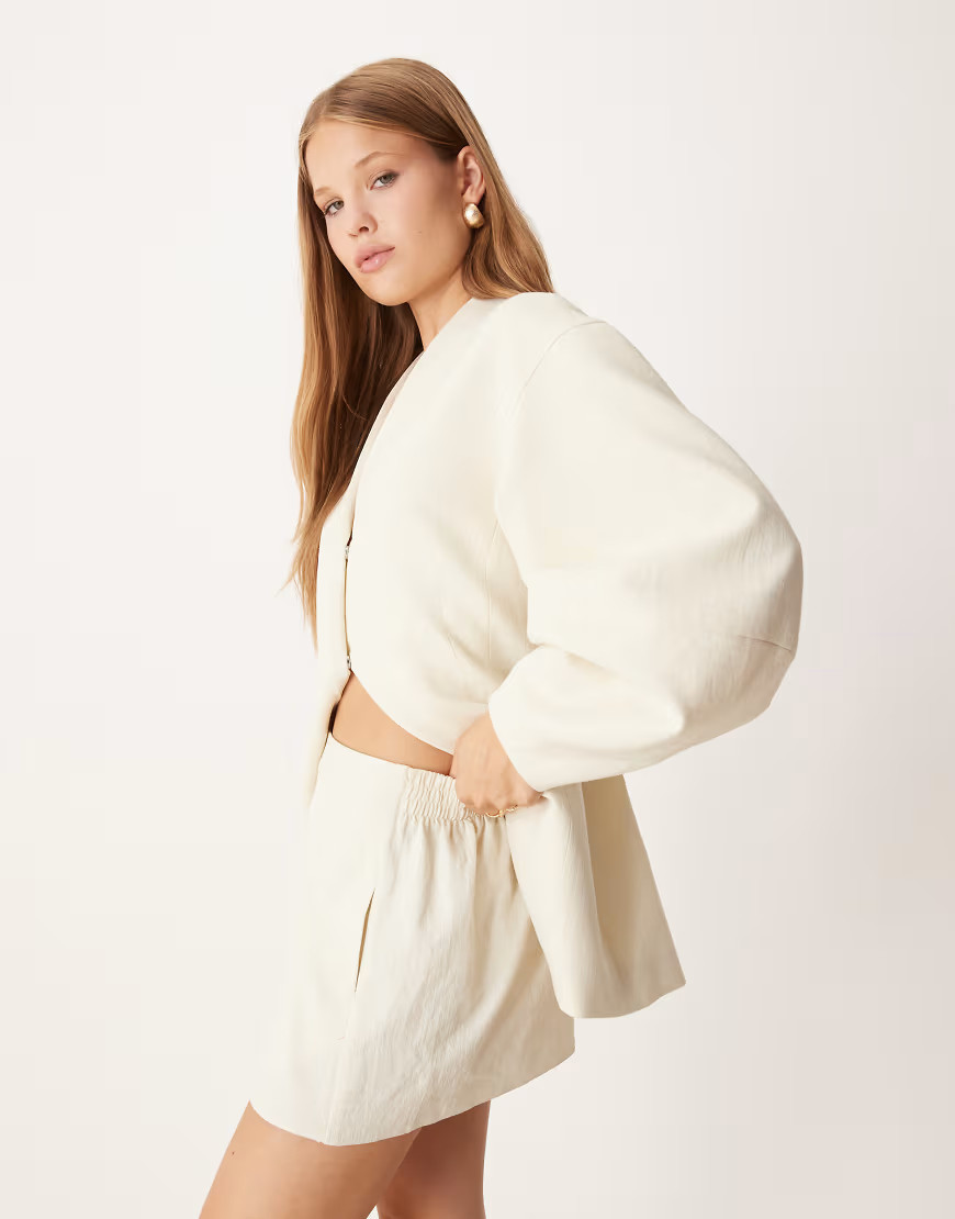 ASOS DESIGN tailored linen look shorts in buttermilk - part of a set-White | ASOS (Global)