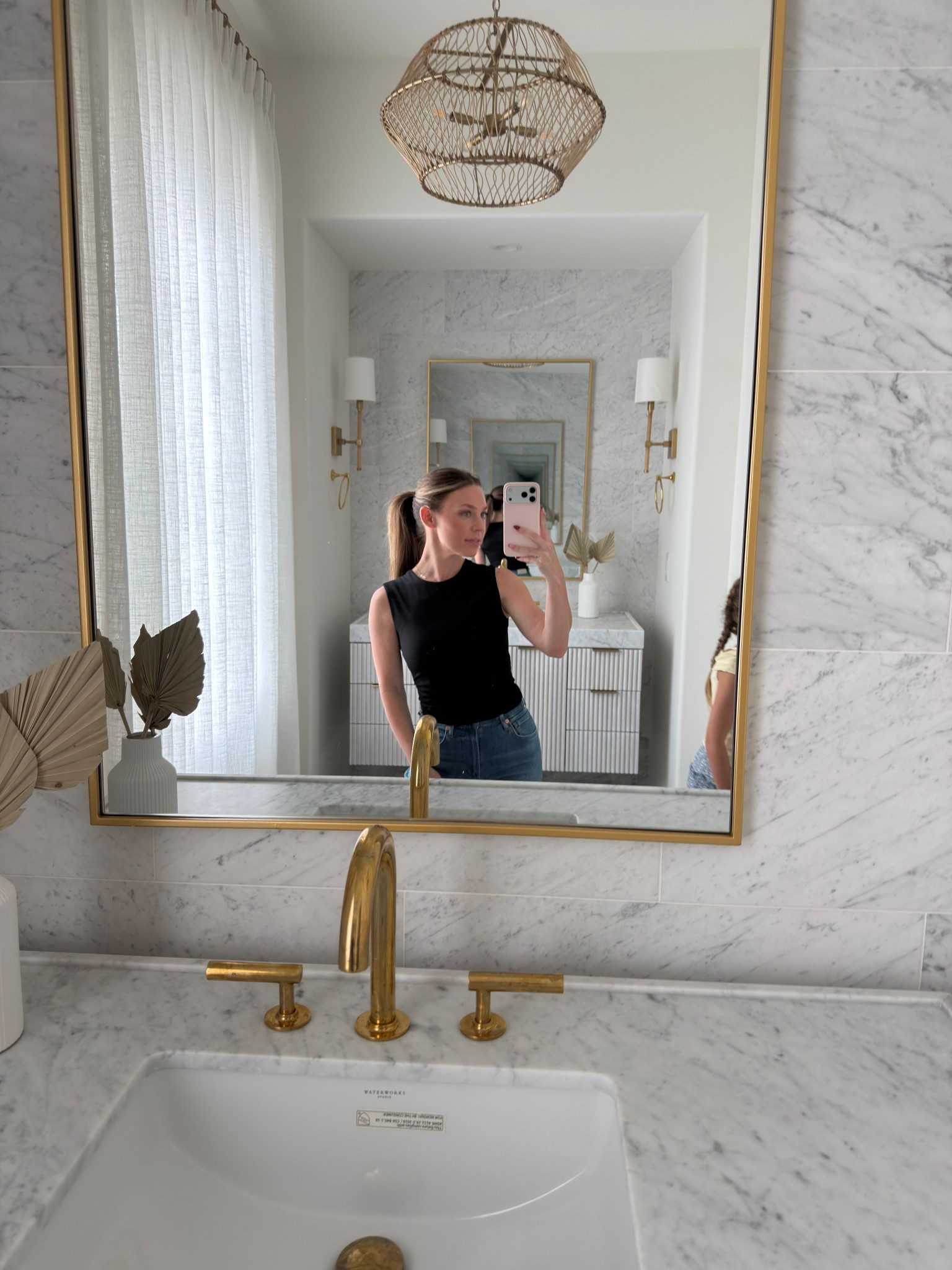 Cutest basics 

#LTKStyleTip #LTKFindsUnder100 #LTKFindsUnder50