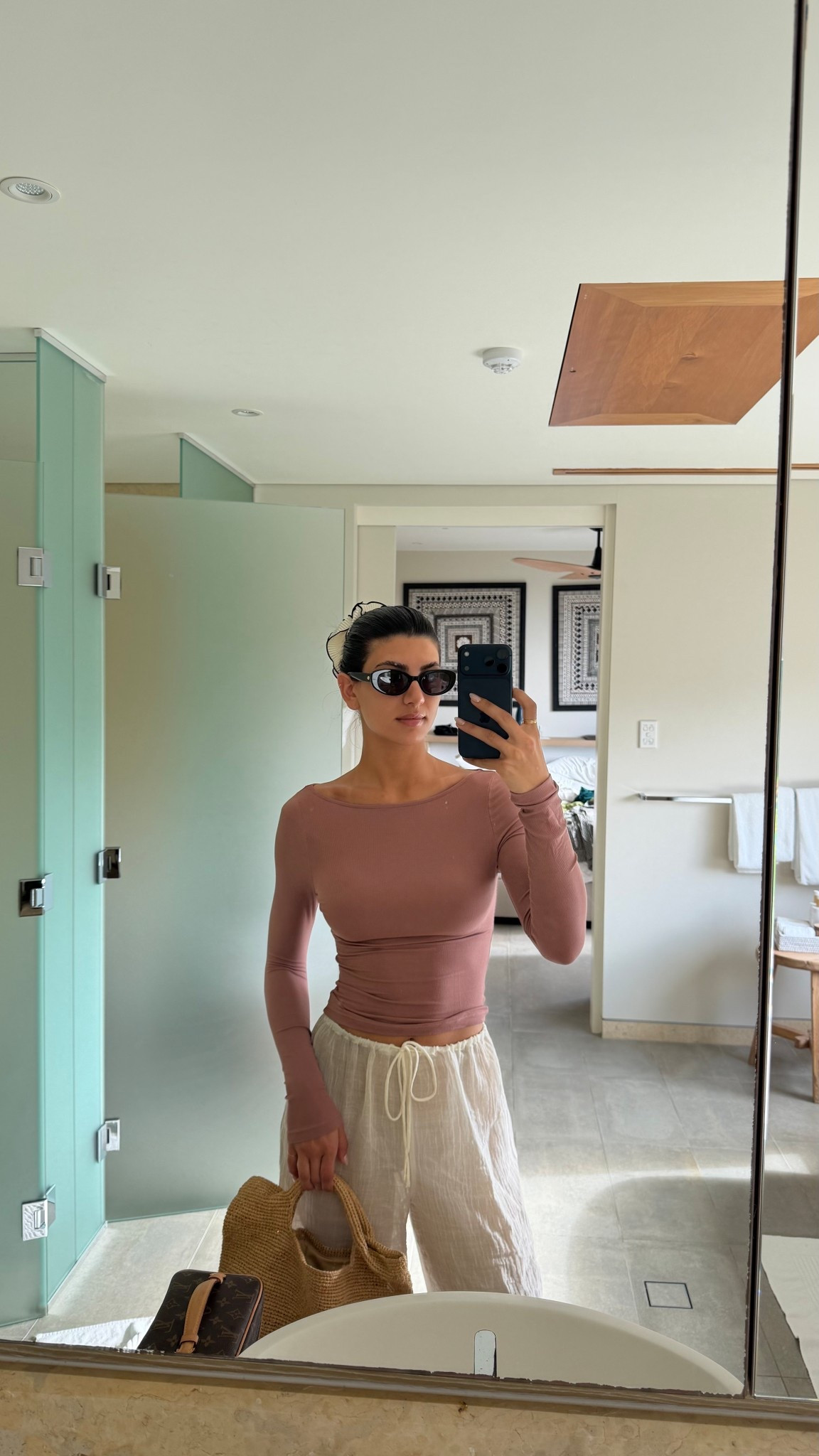 Small in all ; manana20 for 20% off 