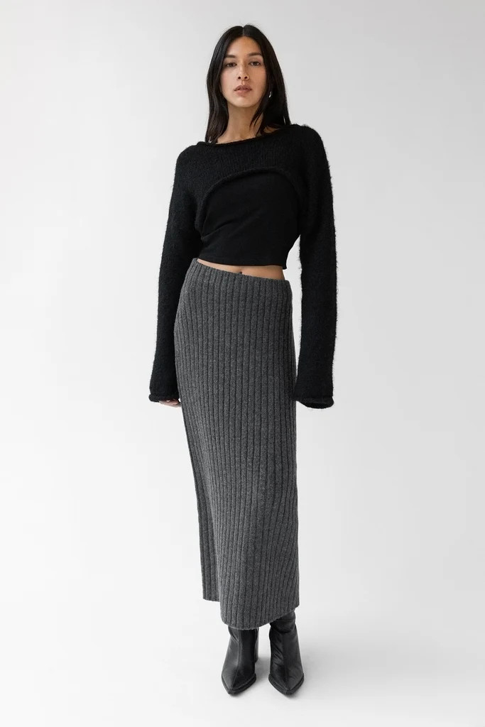 HIGH-RISE RIBBED KNIT MIDI SKIRT | OAK + FORT