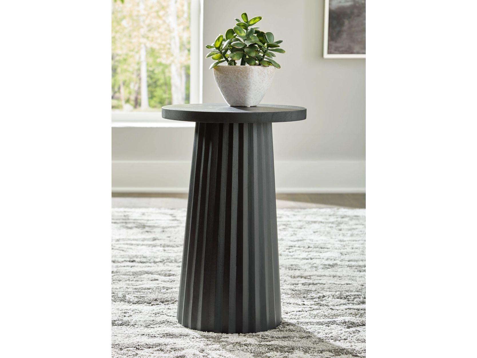 Ceilby Accent Table | Ashley Homestore