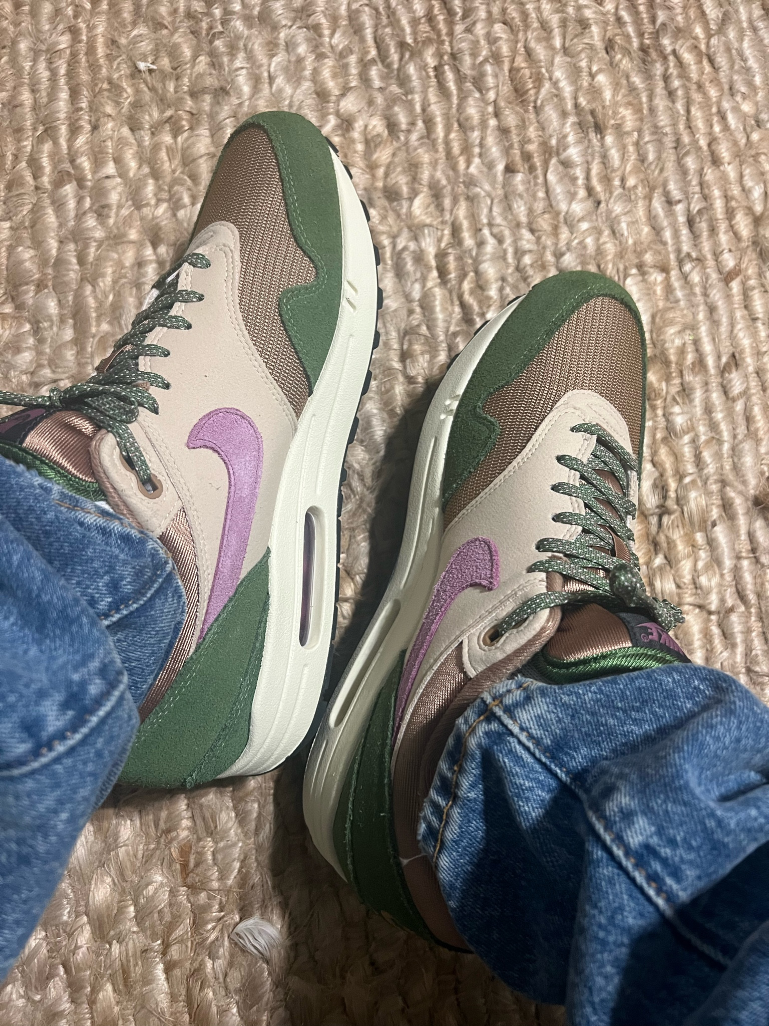Air max 1 green and tan

#LTKmens #LTKfit #LTKshoecrush