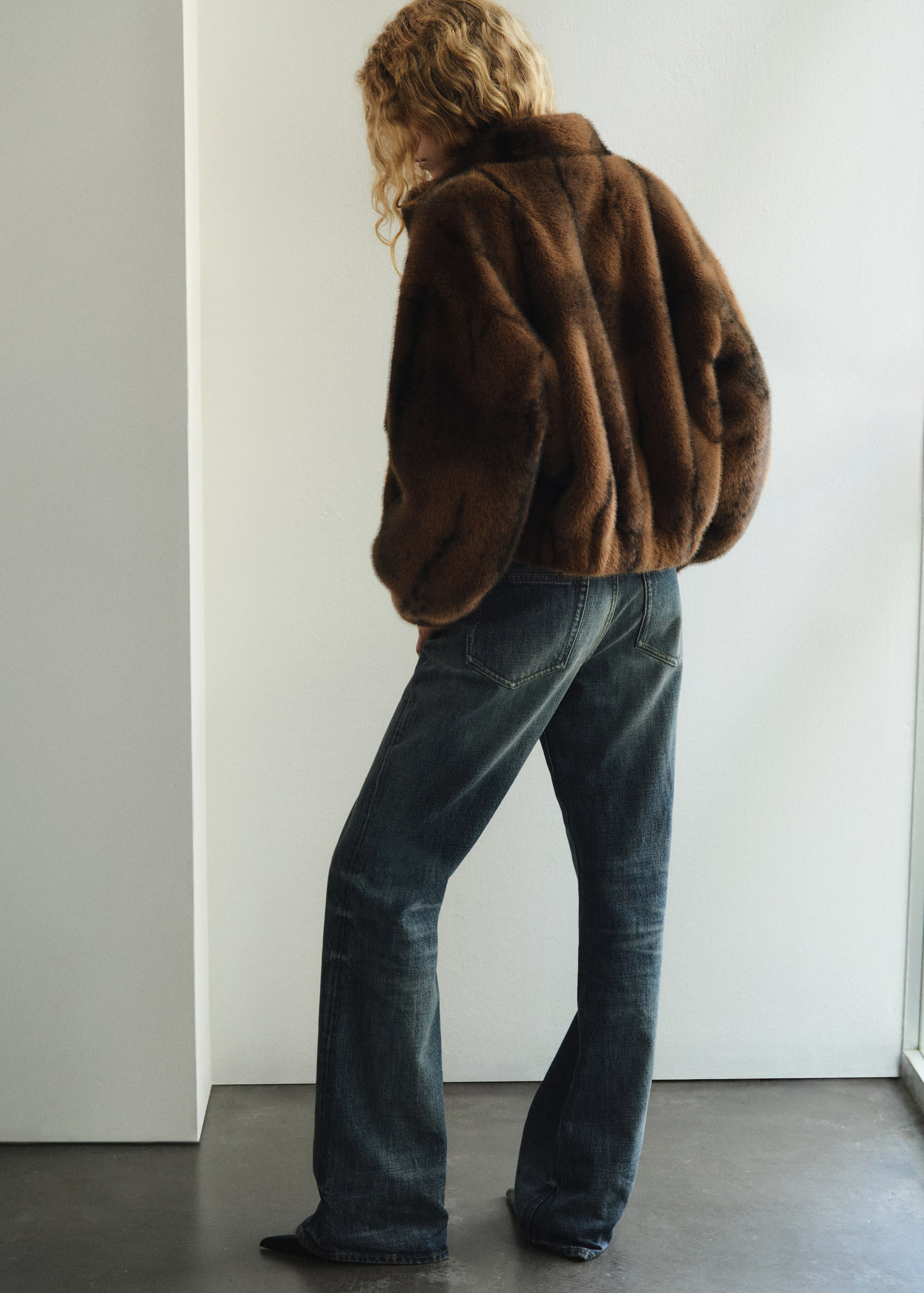 Mid-rise flared jeans - Women | MANGO USA | Mango (US/MX/AU)