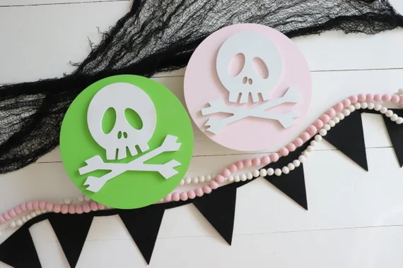 Skull & cross bones 9 Inch Round wooden sign | Etsy (US)