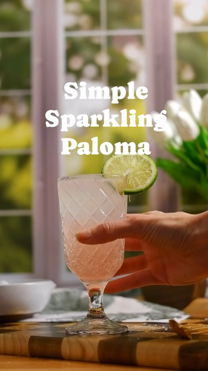 If you are looking for a simple but beautiful cocktail this sparkling paloma is the one! You can build it right in the glass honestly you can pretty much eyeball it! Combine tequila, lime juice, and sparkling grapefruit juice and either top with a bit of salt or rim your cocktail glass. Perfect for easter brunch or really anytime. Cheers!

Sparkling paloma 
1.5 oz tequila
1 oz lime juice
3 oz sparkling grapefruit juice 
a bit of sea salt

Combine in a glass and enjoy!
