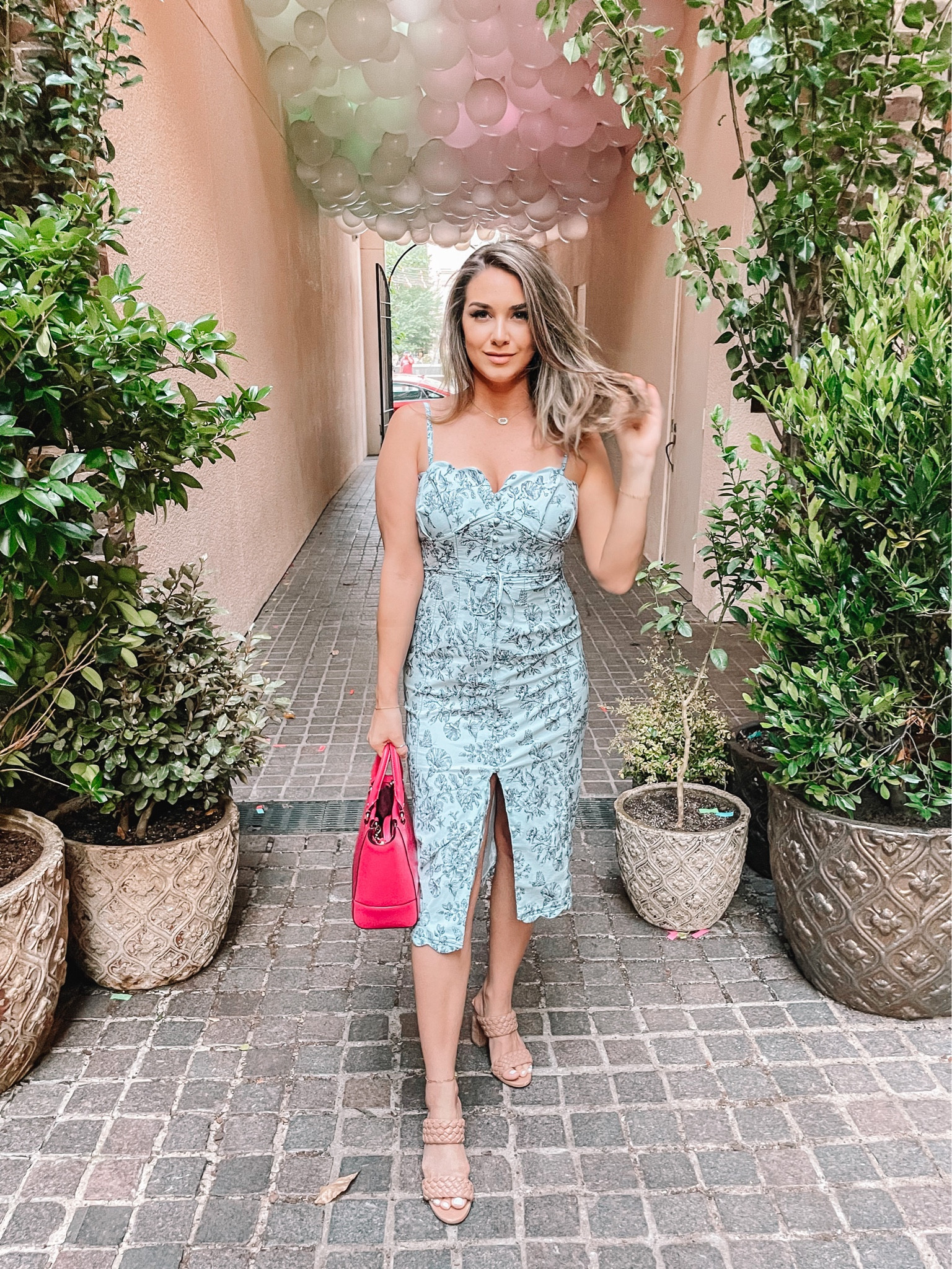 Sweetheart midi dress 
Love the fun pattern on this dress!


#LTKwedding #LTKSeasonal #LTKFind