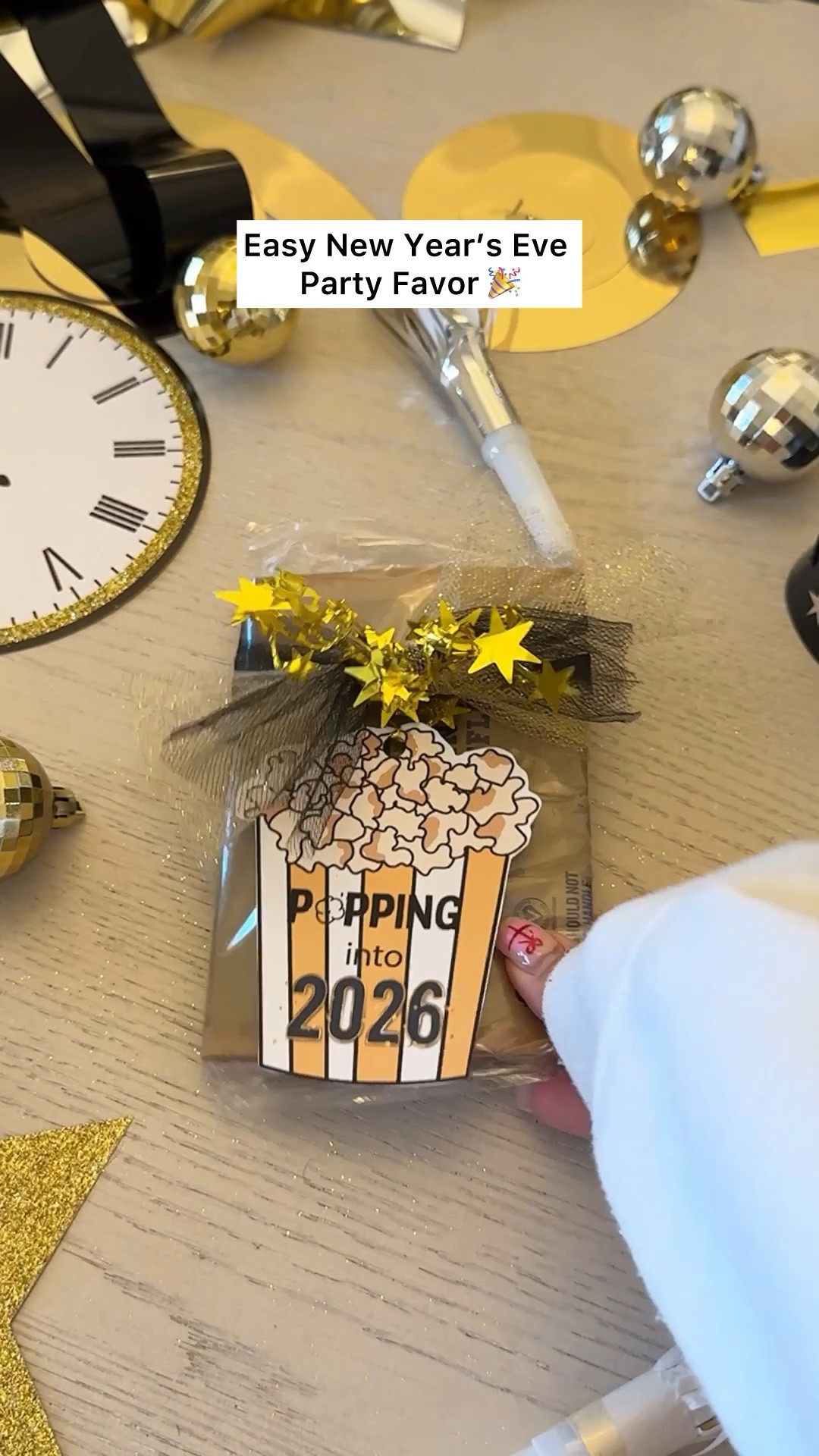 Hosting a New Year’s Eve party? This easy party favor idea is a must 🎉
All you need is popcorn, ribbon, and my free printable tag to create the cutest New Year’s Eve party favors in under 5 minutes. #partyfavor #newyearseveparty #party #diy #ltkgift 

#LTKGiftGuide #LTKHoliday #LTKSeasonal