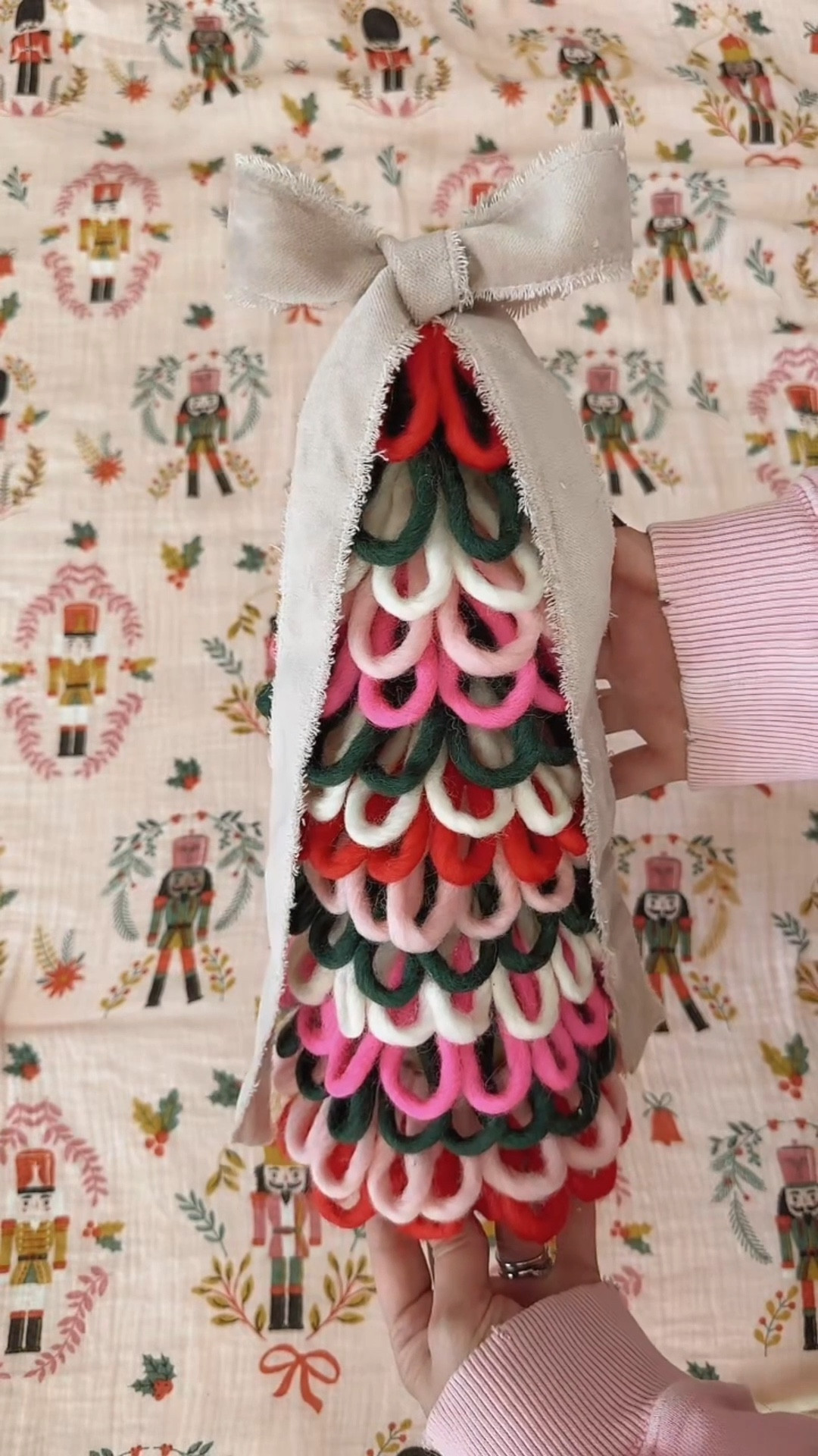 Another day another Christmas craft only a couple of hours and a few burnt fingers but I think it turned out so cute!
So many different colors you could use for this one!
#christmas #christmasdecor #craft #diychristmas #vintagechristmas

#LTKHoliday #LTKGiftGuide #LTKHome