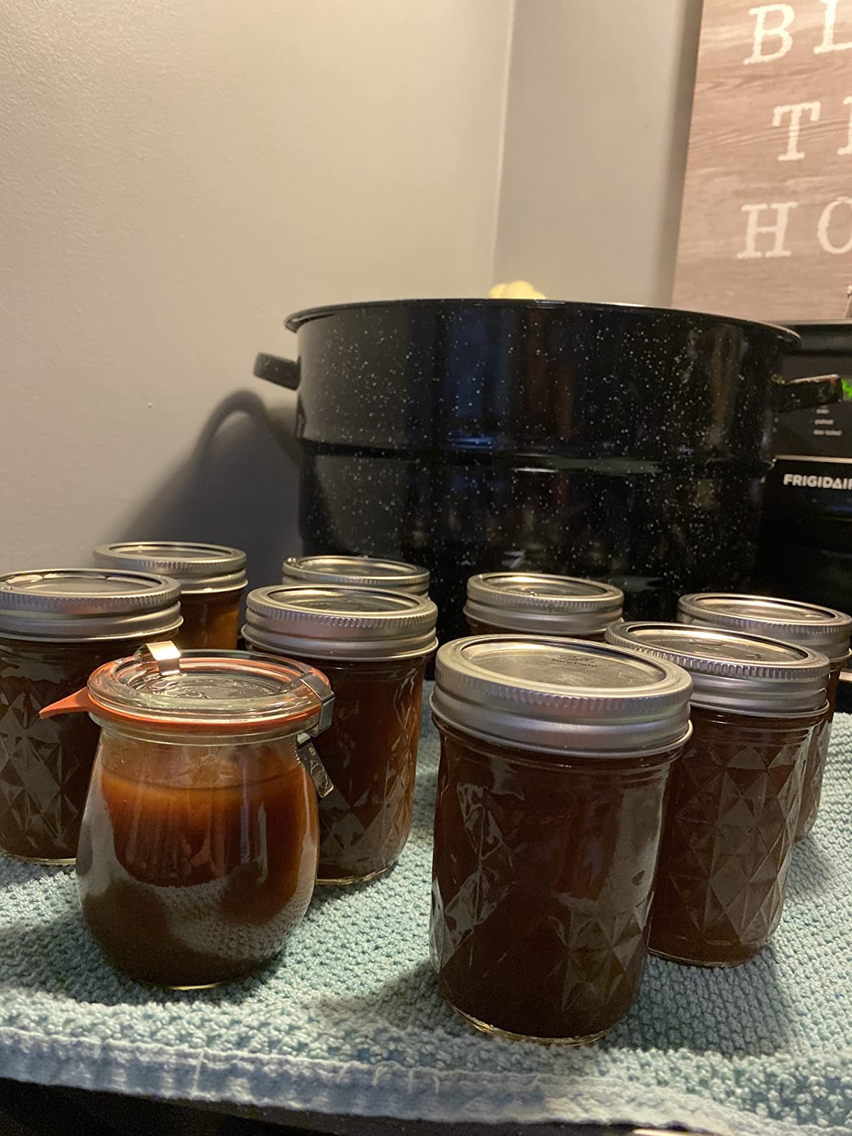 Mini Tulip Jelly Jar with Glass Lids 6 Rings and 12 Clamps, 6 Count (Pack of 1) | Amazon (US)