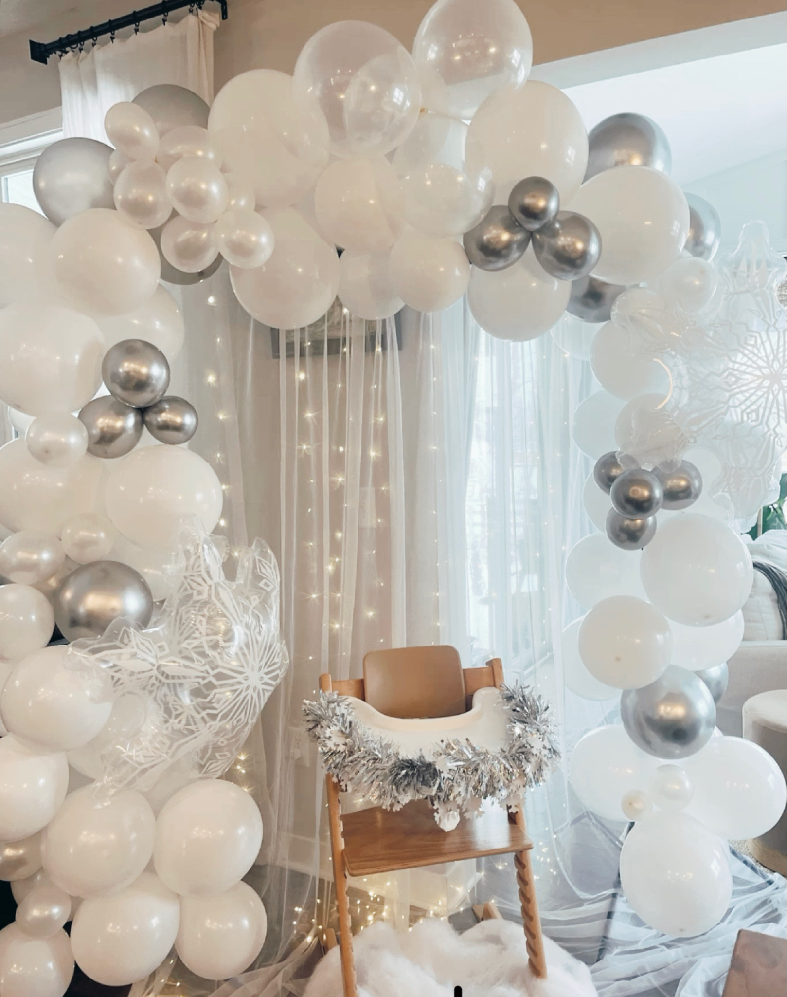 Winter ONEderland first birthday party ❄️🤍⛄️

#LTKbaby #LTKparties

#LTKSeasonal